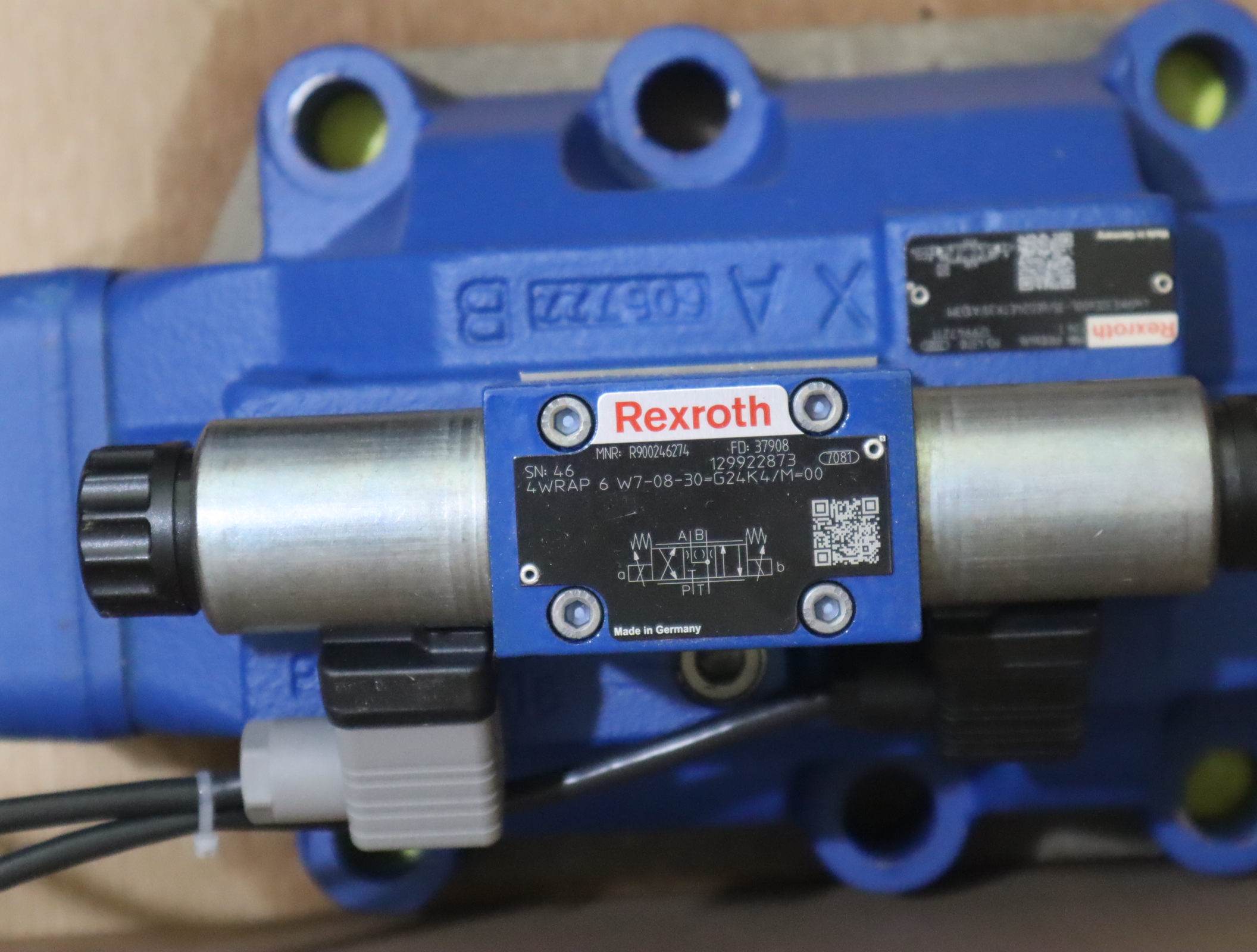 R901016496 4WRKE32E600L-3X/6EG24ETK31/A1D3M REXROTH力士乐阀