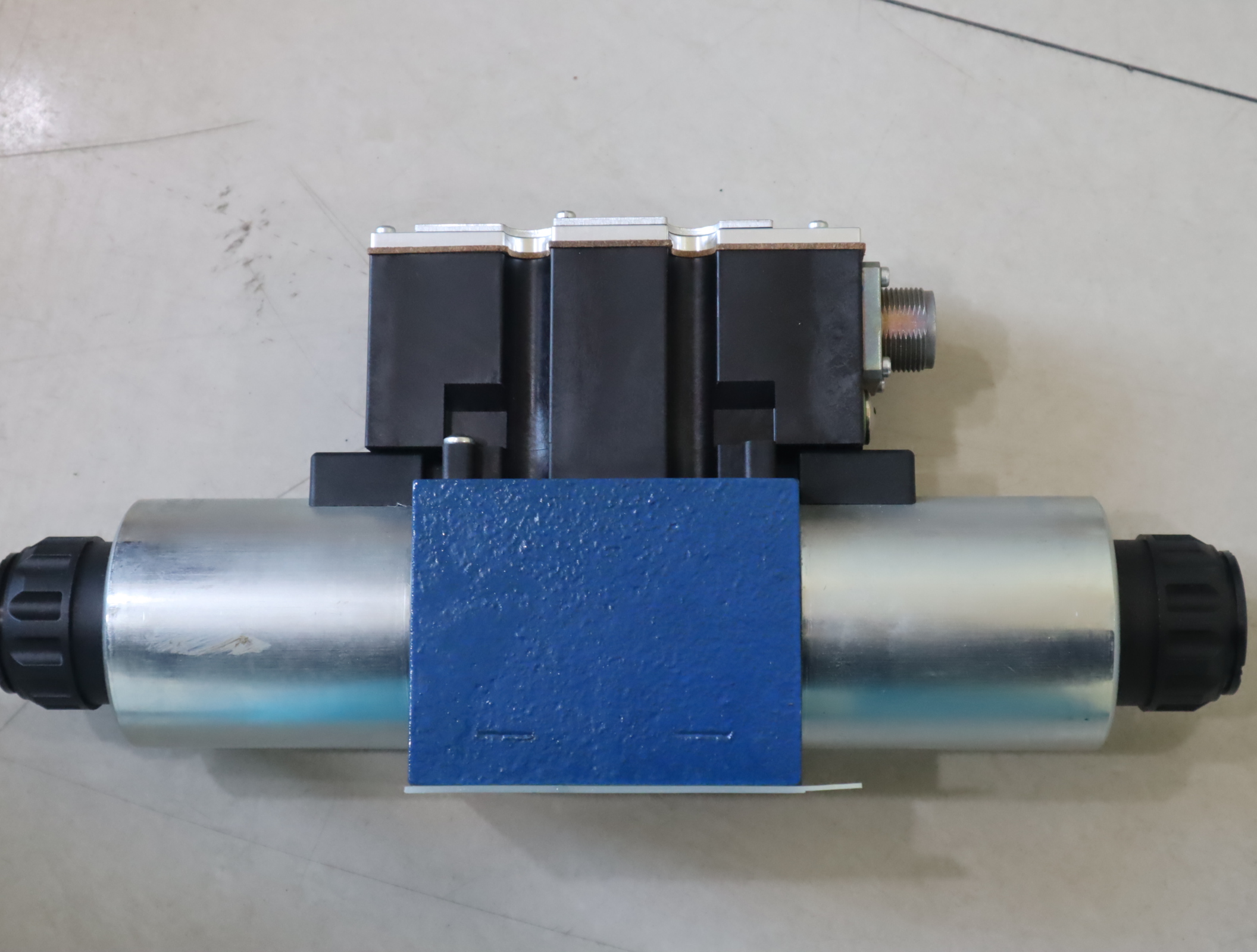 4WRAE10W1-60-2X/G24K31/A1V R900954089 德国力士乐REXROTH比例阀