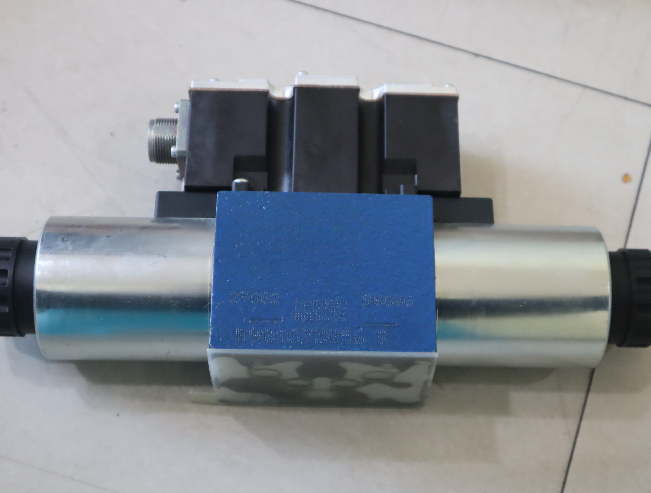 4WRAE10W1-60-2X/G24K31/A1V R900954089 德国力士乐REXROTH比例阀