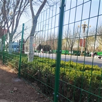 铁网围栏多少钱一米-工程定制8-20每平米可上门安装