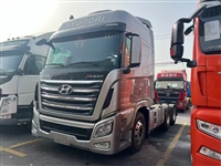 梁现代创虎，21年国五，520马力13升发动机，采埃孚自动挡带液缓