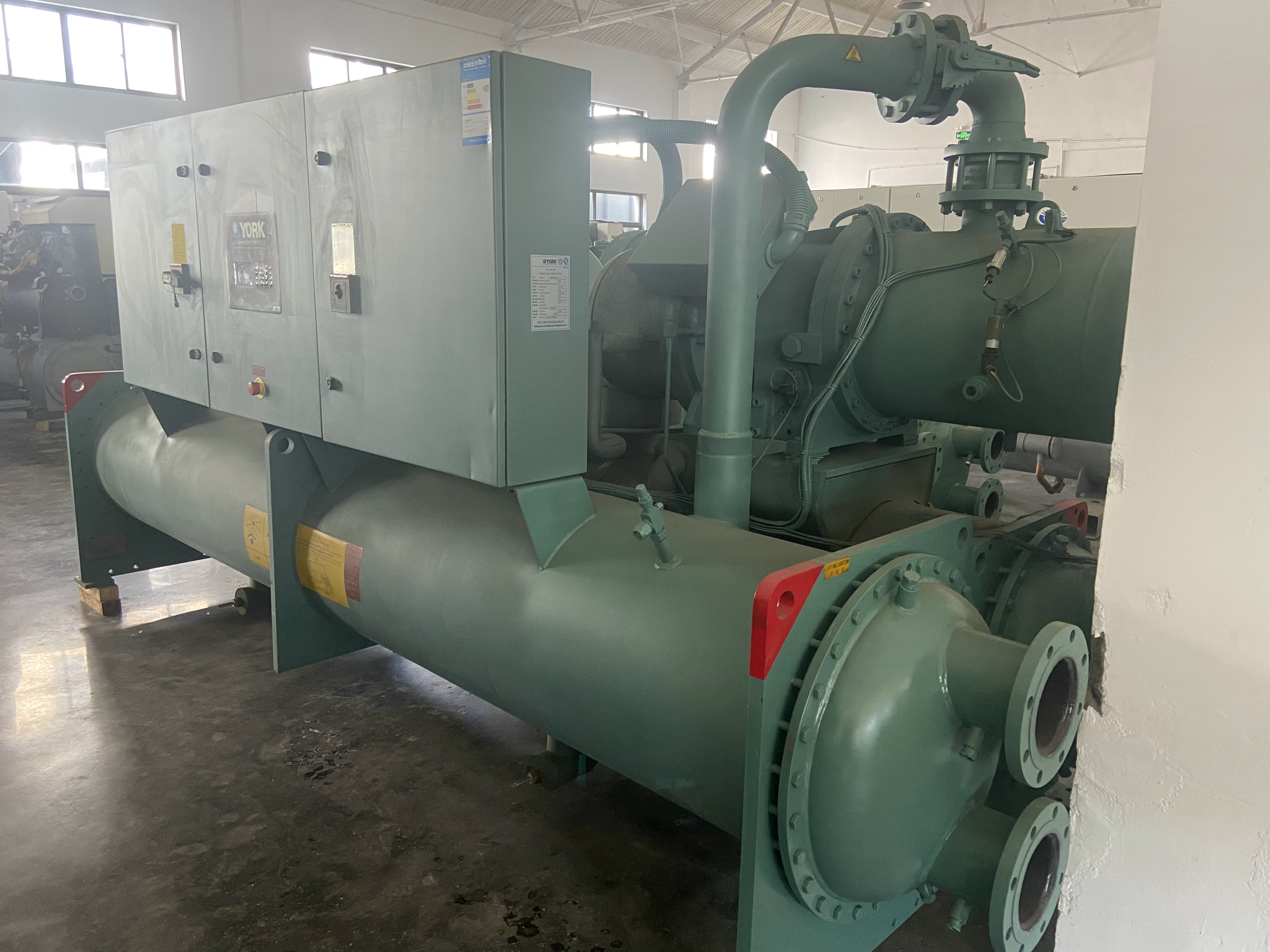 二手空调回收YEWS250HA50E约克螺杆式水冷机组制冷量882KW