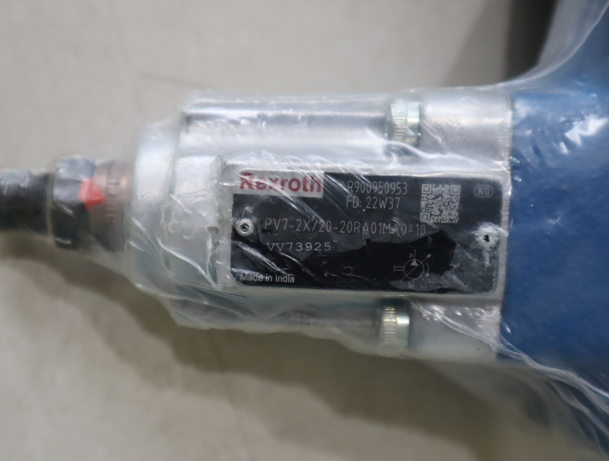 PV7-2X/20-20RA01MA0-10 R900950953 力士乐REXROTH叶片泵