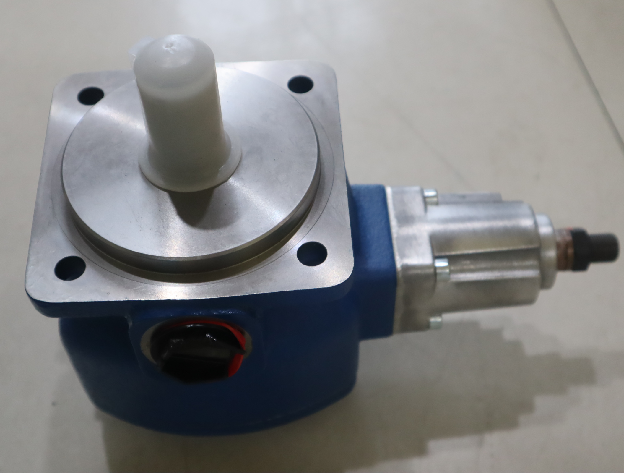 PV7-2X/20-20RA01MA0-10 R900950953 力士乐REXROTH叶片泵