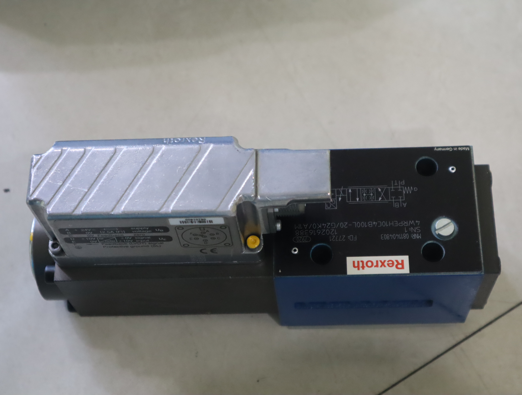 0811404803 4WRPEH10C4B100L-2X/G24K0/A1M 力士乐REXROTH比例阀