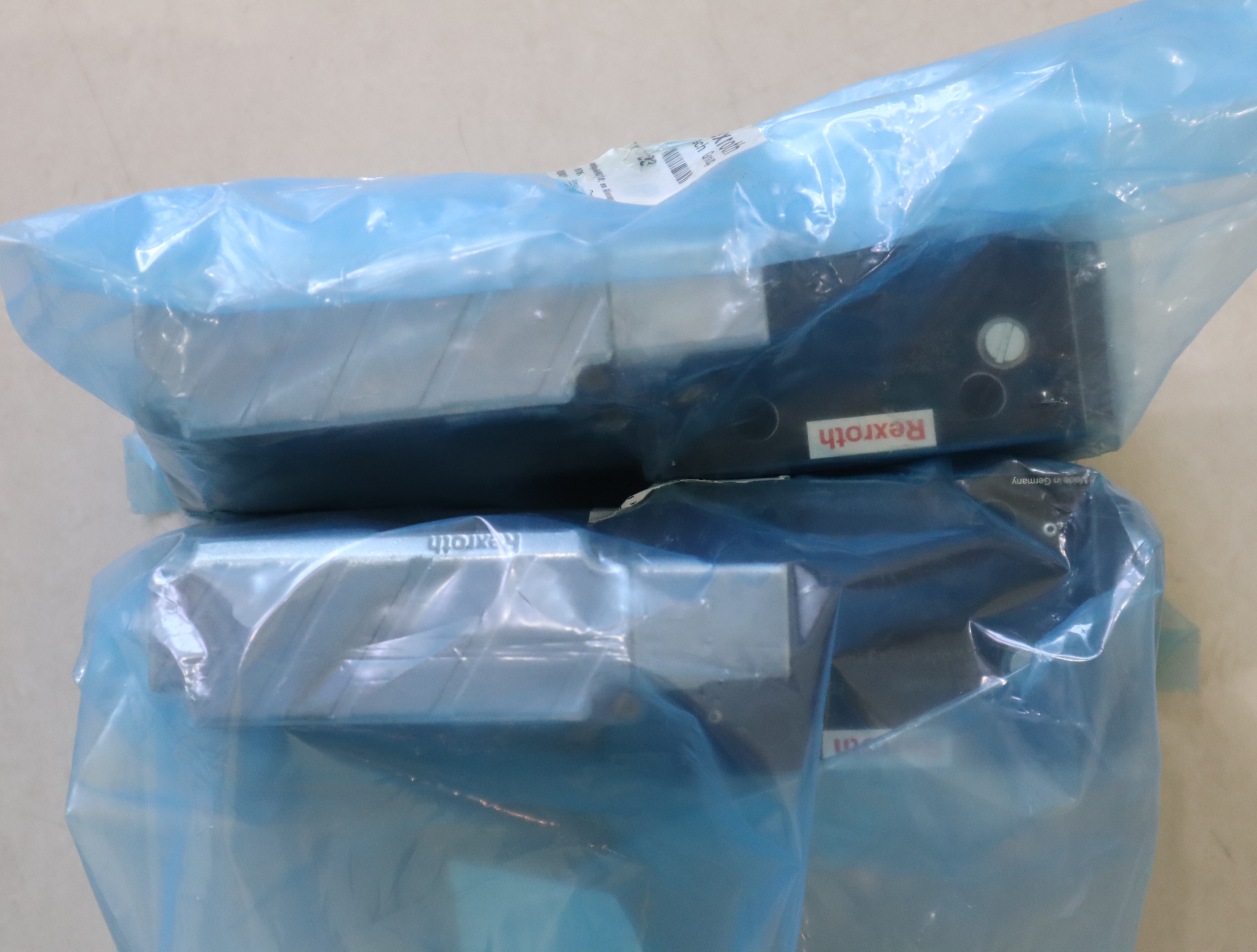 0811404803 4WRPEH10C4B100L-2X/G24K0/A1M 力士乐REXROTH比例阀