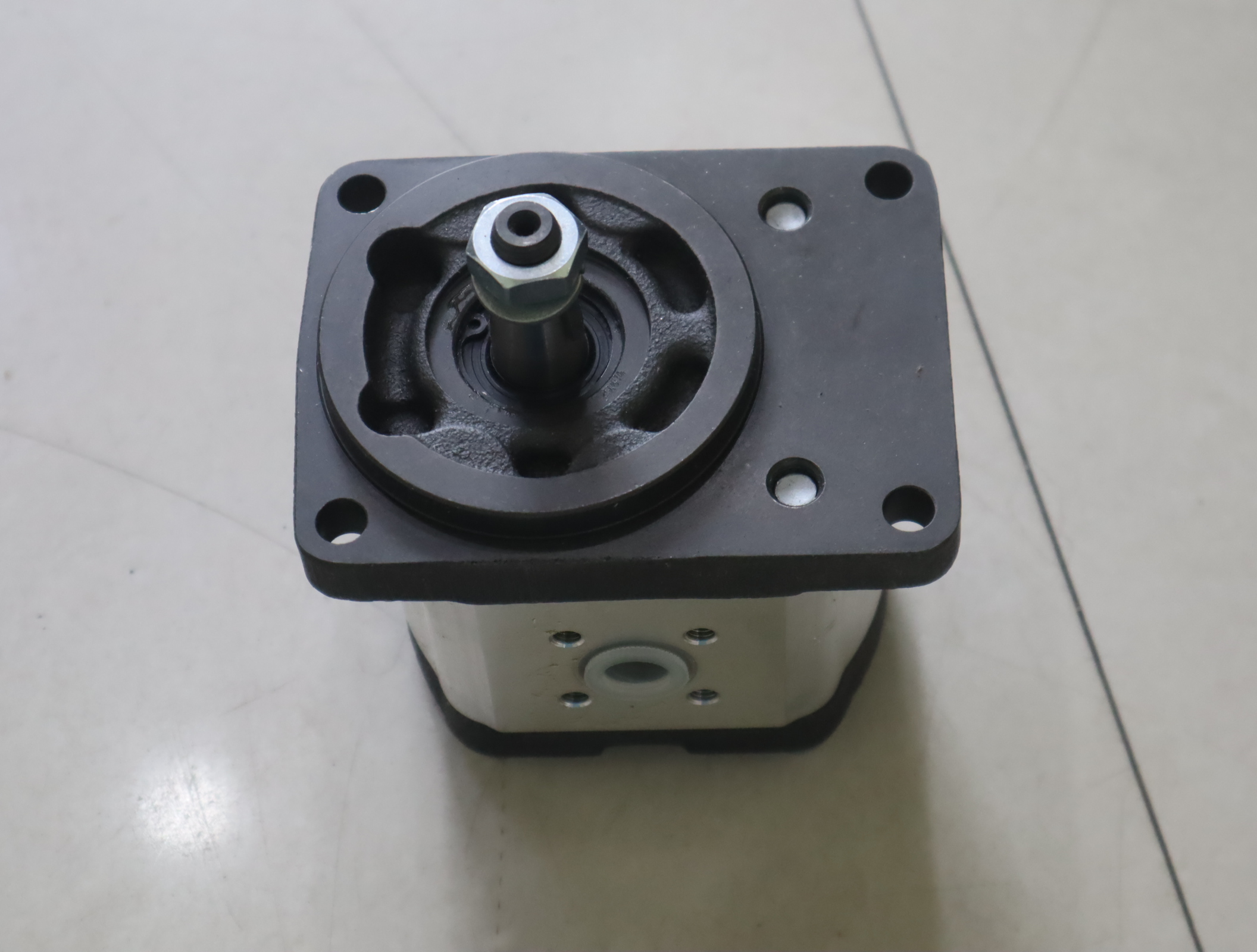 0511525001 AZMF-11-011RCB20MB 德国力士乐REXROTH 液压齿轮马达