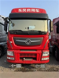 东风天龙旗舰国六22年，520马力14升发动机，东沃14挡手动带液缓