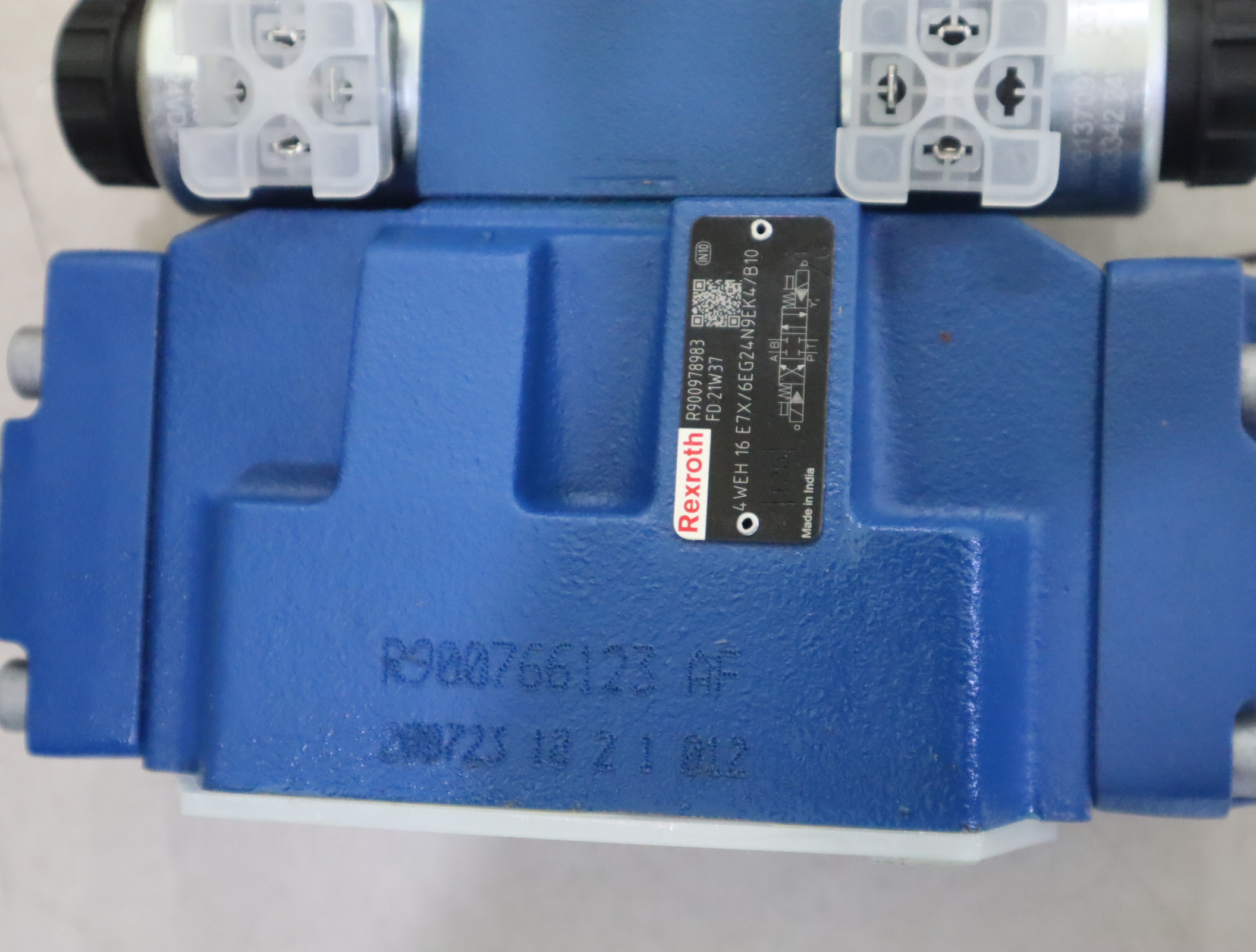 4WEH16E7X/6EG24N9EK4/B10 R900978983 德国力士乐REXROTH电液阀