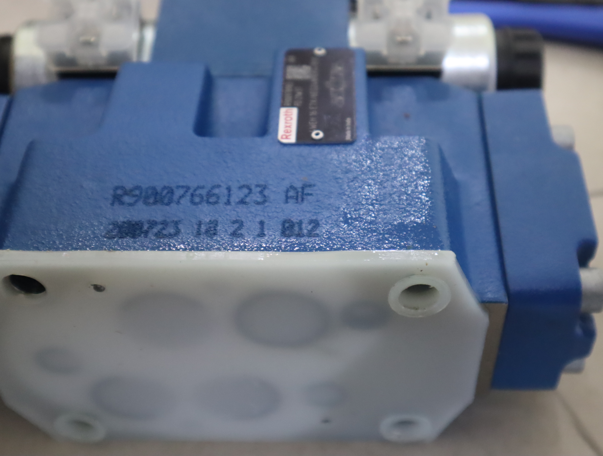 4WEH16E7X/6EG24N9EK4/B10 R900978983 德国力士乐REXROTH电液阀