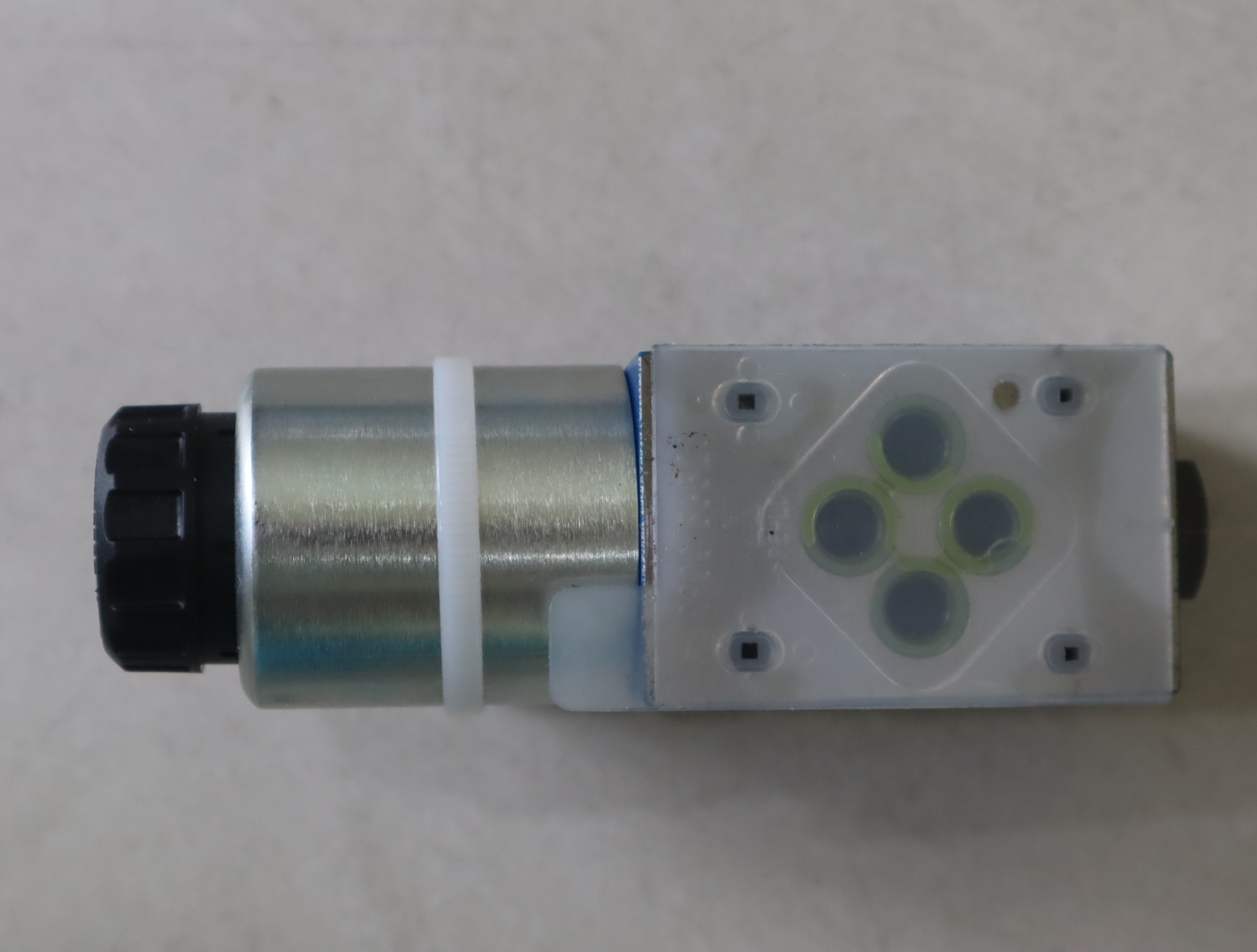 4WE6EA62/EG24N9K4/ZV R901129199 德国力士乐REXROTH电磁阀