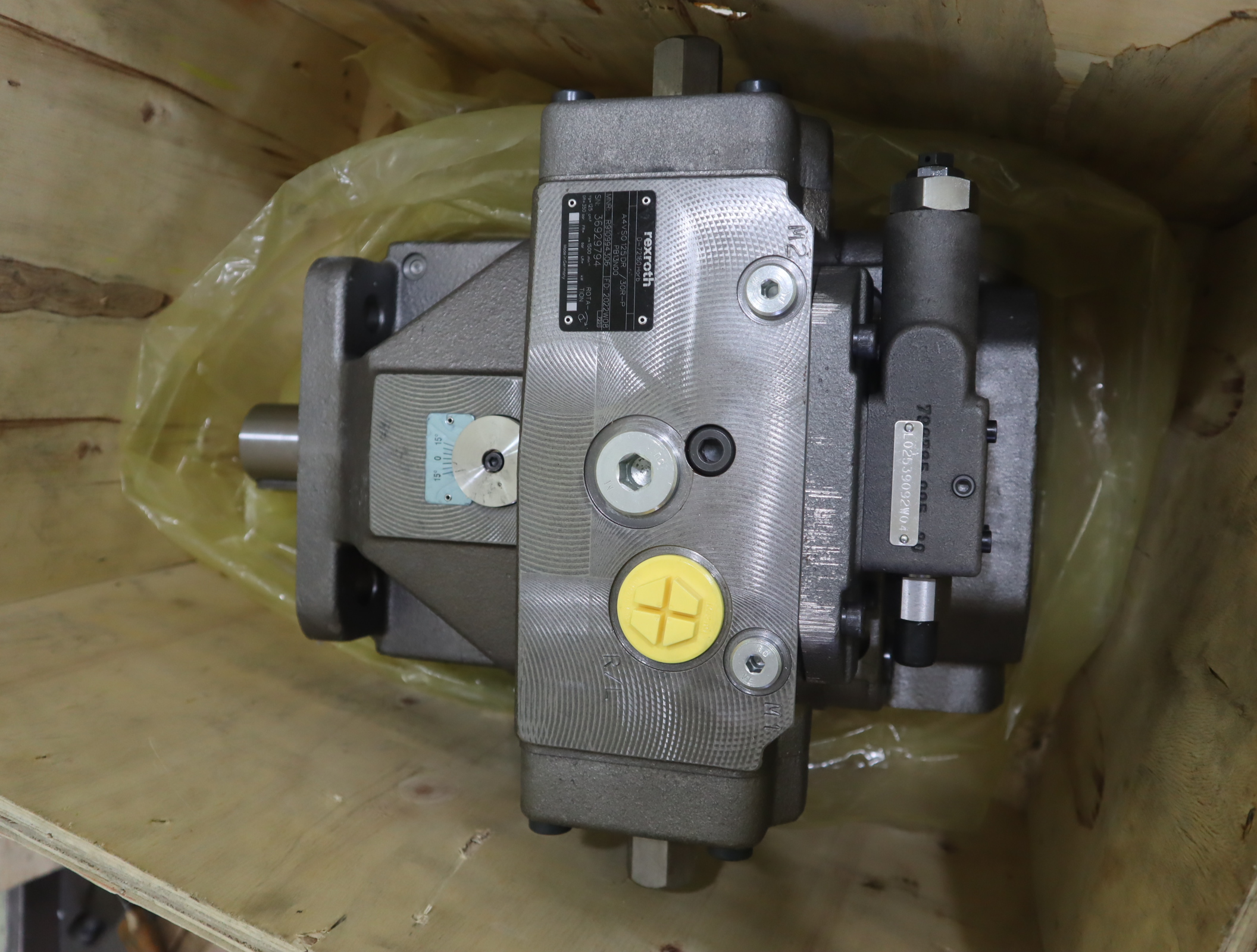  德国力士乐REXROTH柱塞泵A4VSO125DR/30R-PPB13N00 R910994306