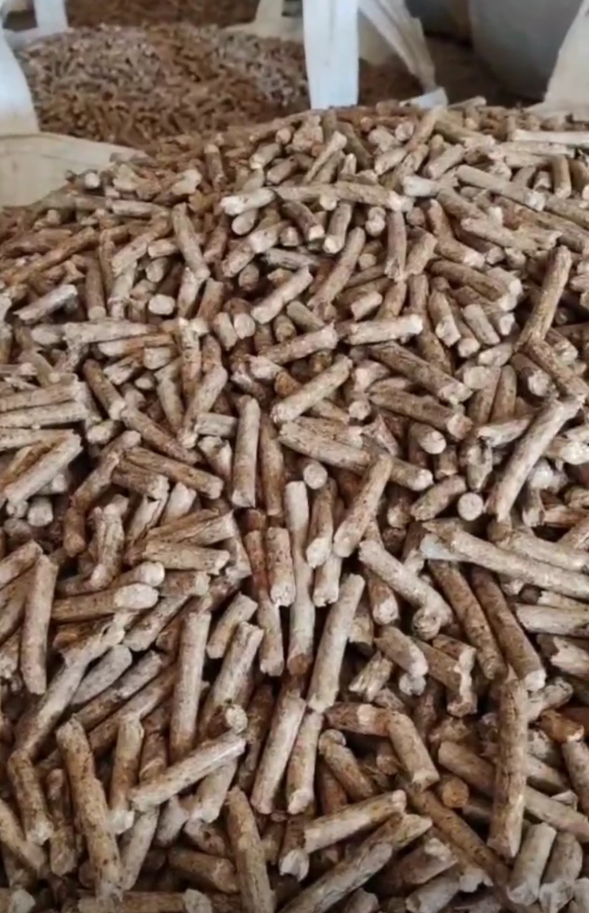 生物质颗粒 杂木颗粒 灰分小热值高 厂家供应