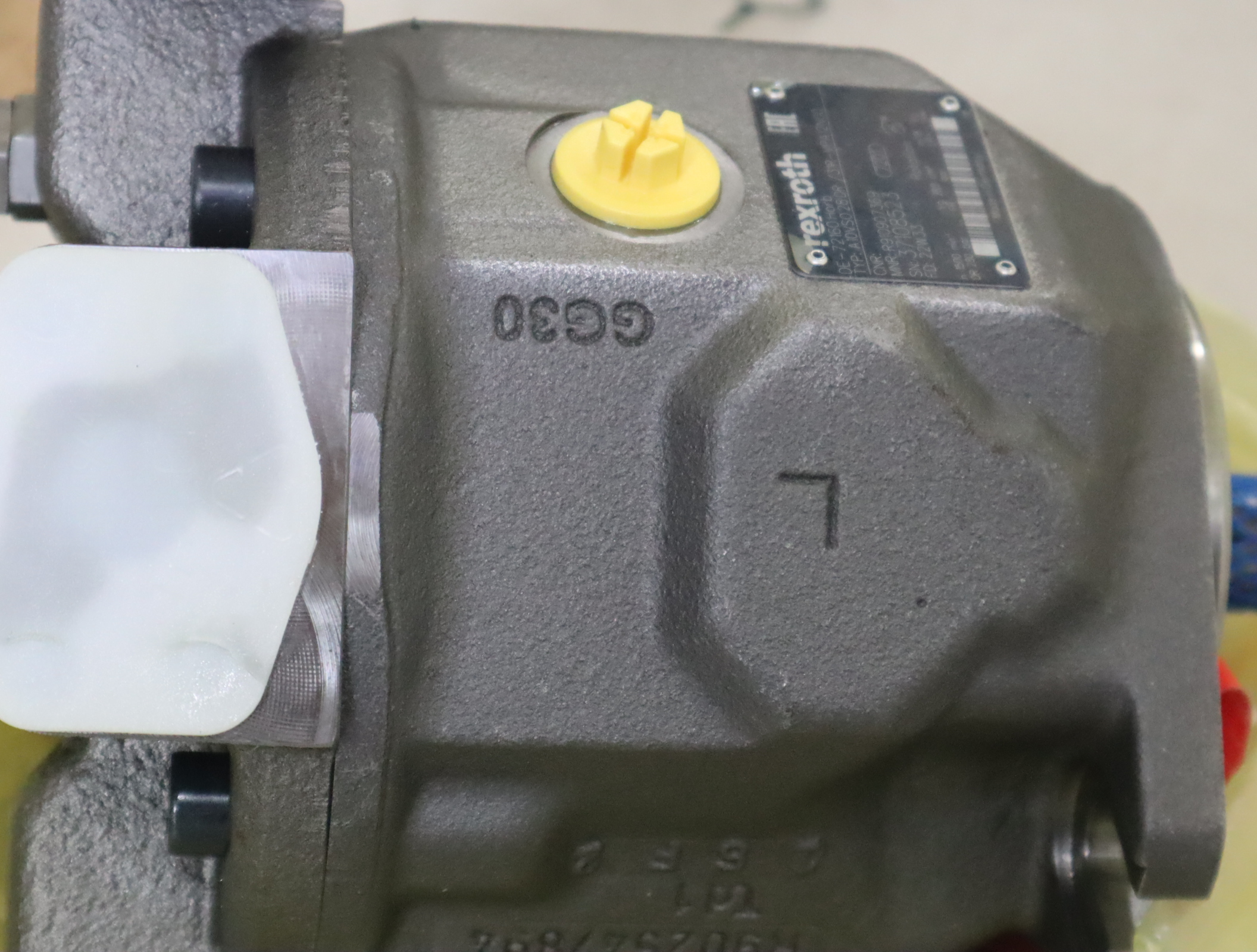 A10VSO28DR/31R-VPA12N00 R910907369 德国力士乐REXROTH柱塞泵