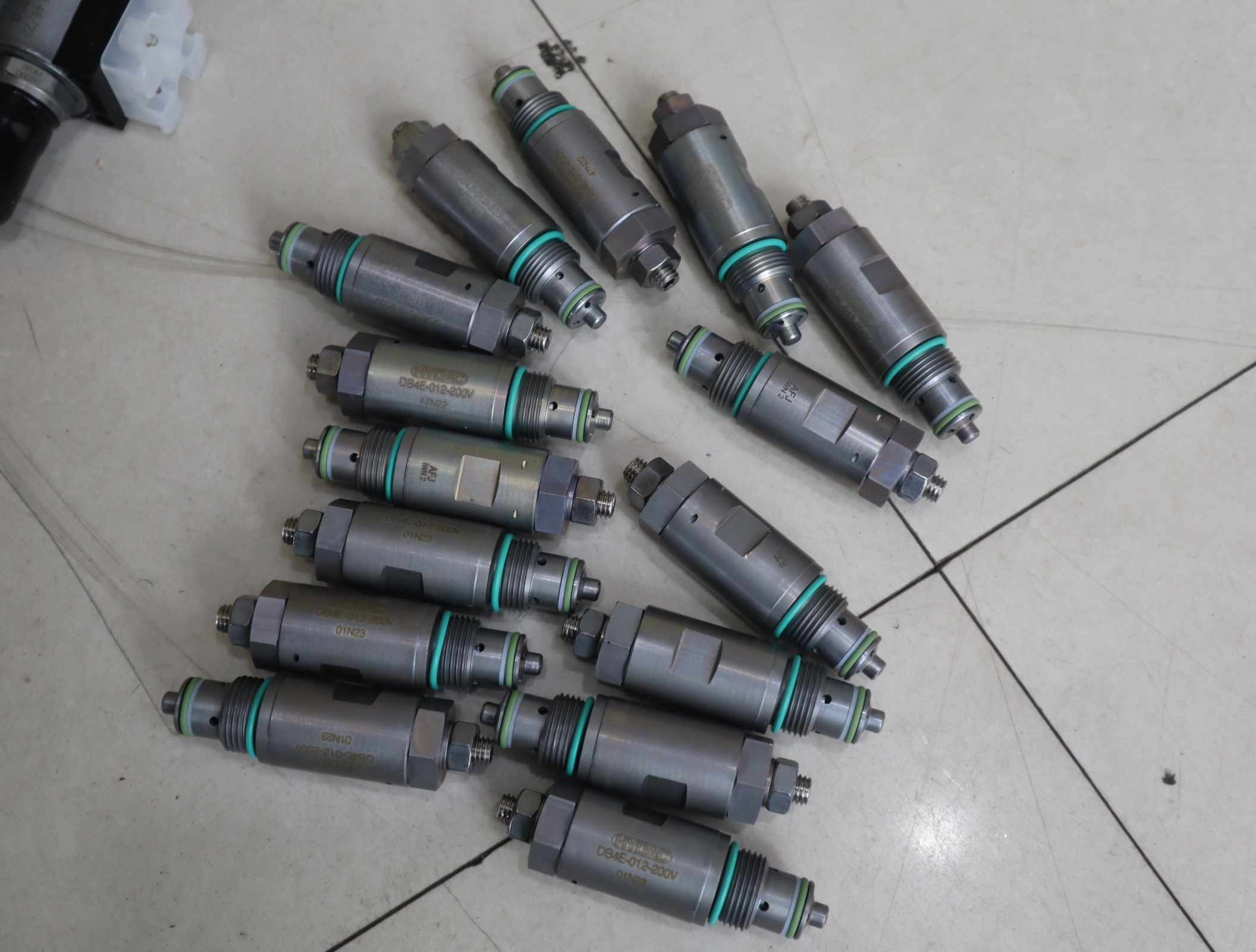 DB4E-012-200V 01N23 德国 贺德克HYDAC插装液压阀