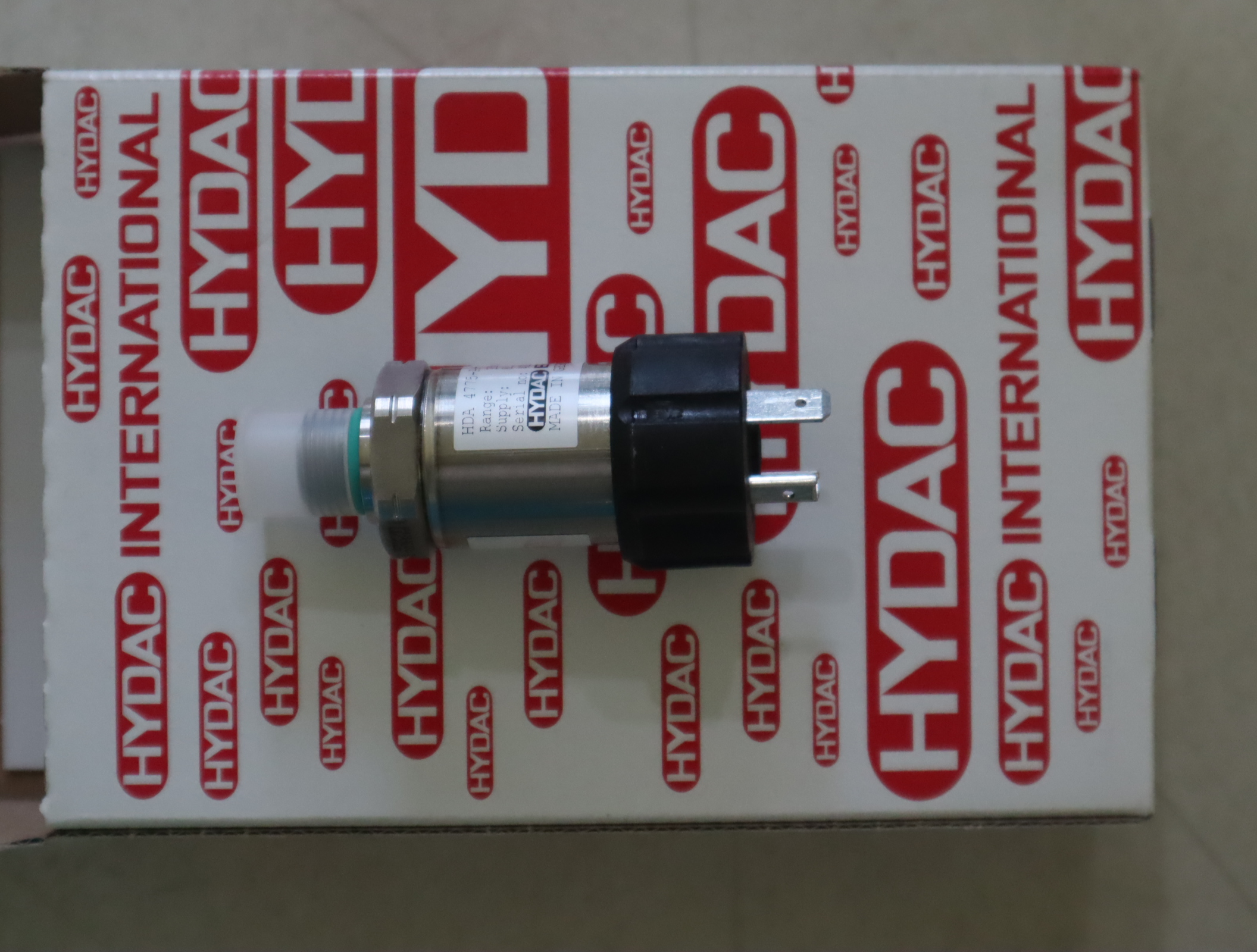 HDA4775-A-1500-000PSI 907187 德国贺德克HYDAC压力温度传感器