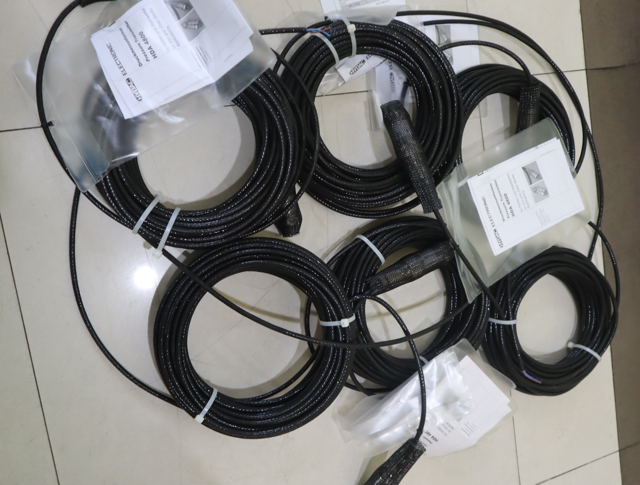 HDA4840-A-0400-42420m 928648 德国贺德克HYDAC压力温度传感器