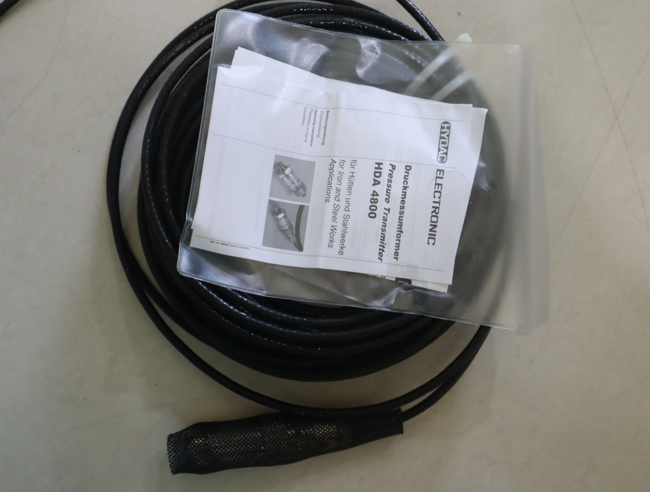 HDA4840-A-0400-42420m 928648 德国贺德克HYDAC压力温度传感器