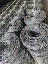 铁丝围栏网A热镀锌牛栏网A铭强草原网厂