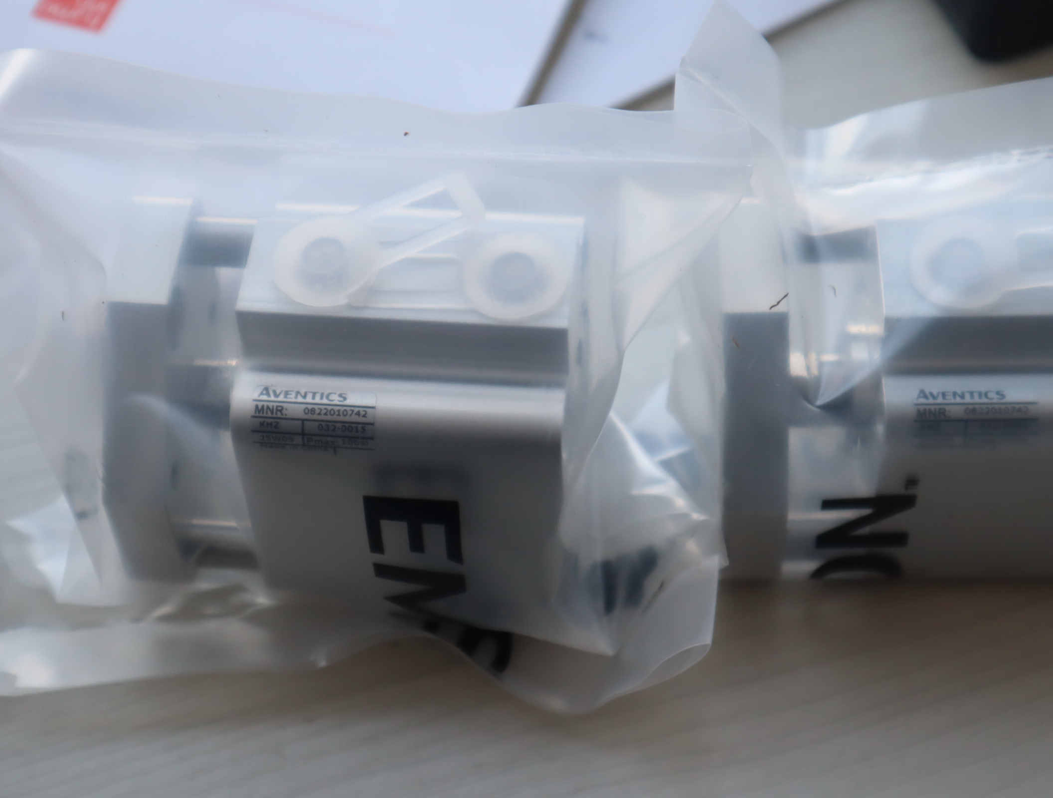 0822010742 0822010742 安沃驰AVENTICS 气缸气动阀线圈