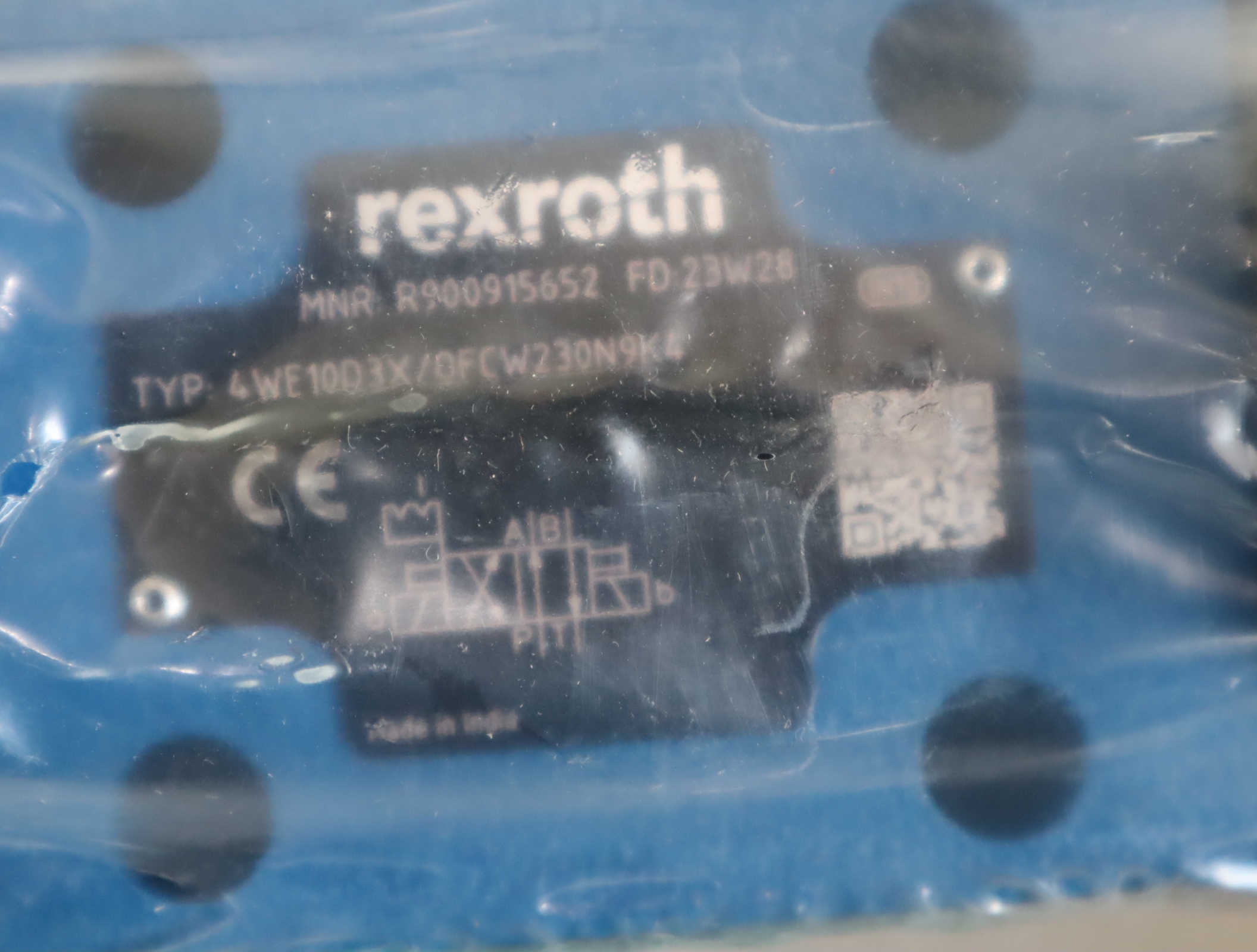 4WE10D3X/OFCW230N9K4 R900915652 德国力士乐REXROTH电磁阀