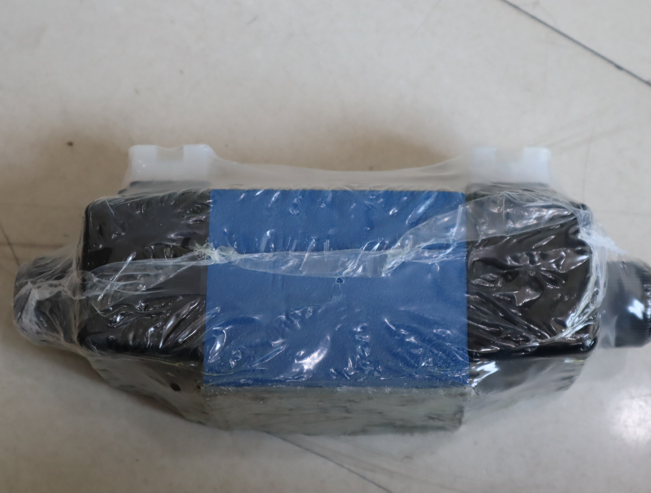 4WE10D3X/OFCW230N9K4 R900915652 德国力士乐REXROTH电磁阀