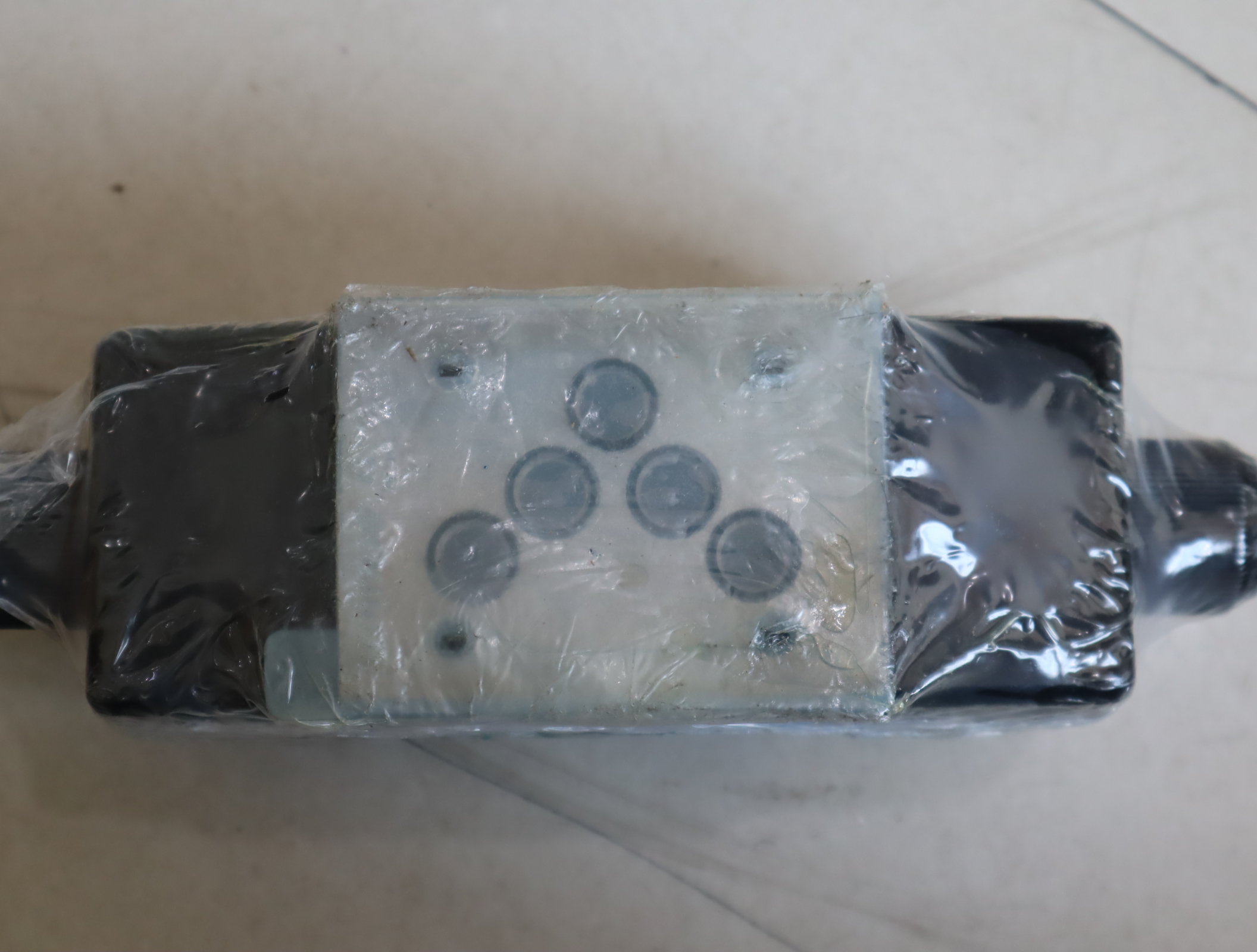 4WE10D3X/OFCW230N9K4 R900915652 德国力士乐REXROTH电磁阀