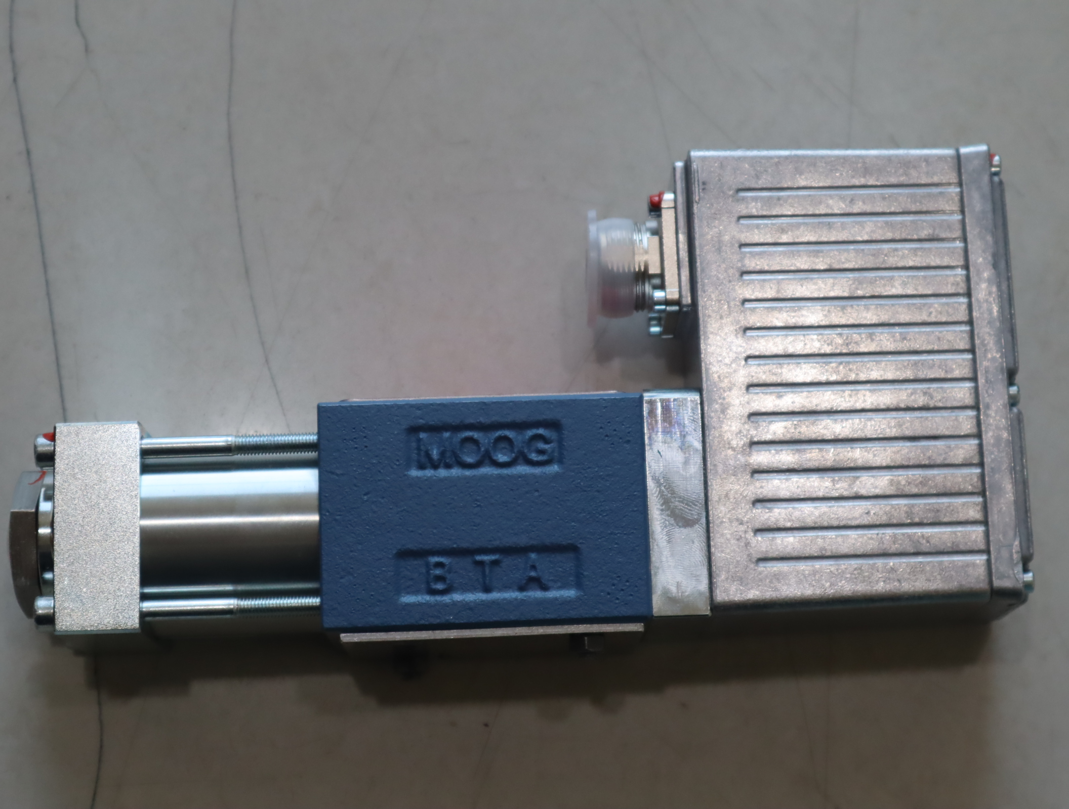 穆格MOOG伺服阀D633-313B R16KO1M0NSM2