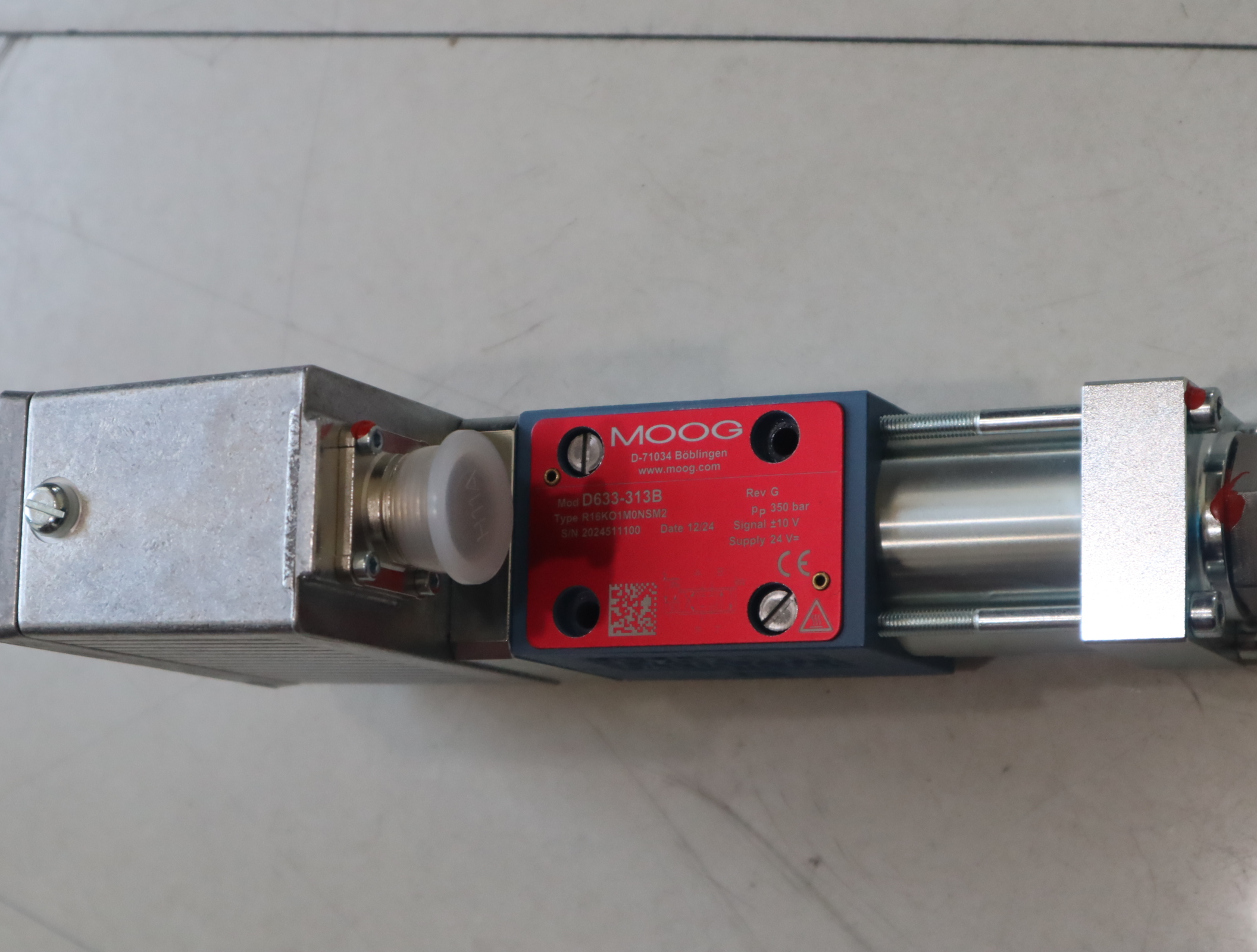 穆格MOOG伺服阀D633-313B R16KO1M0NSM2
