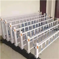 四川锌钢护栏多少钱一米  环保护栏