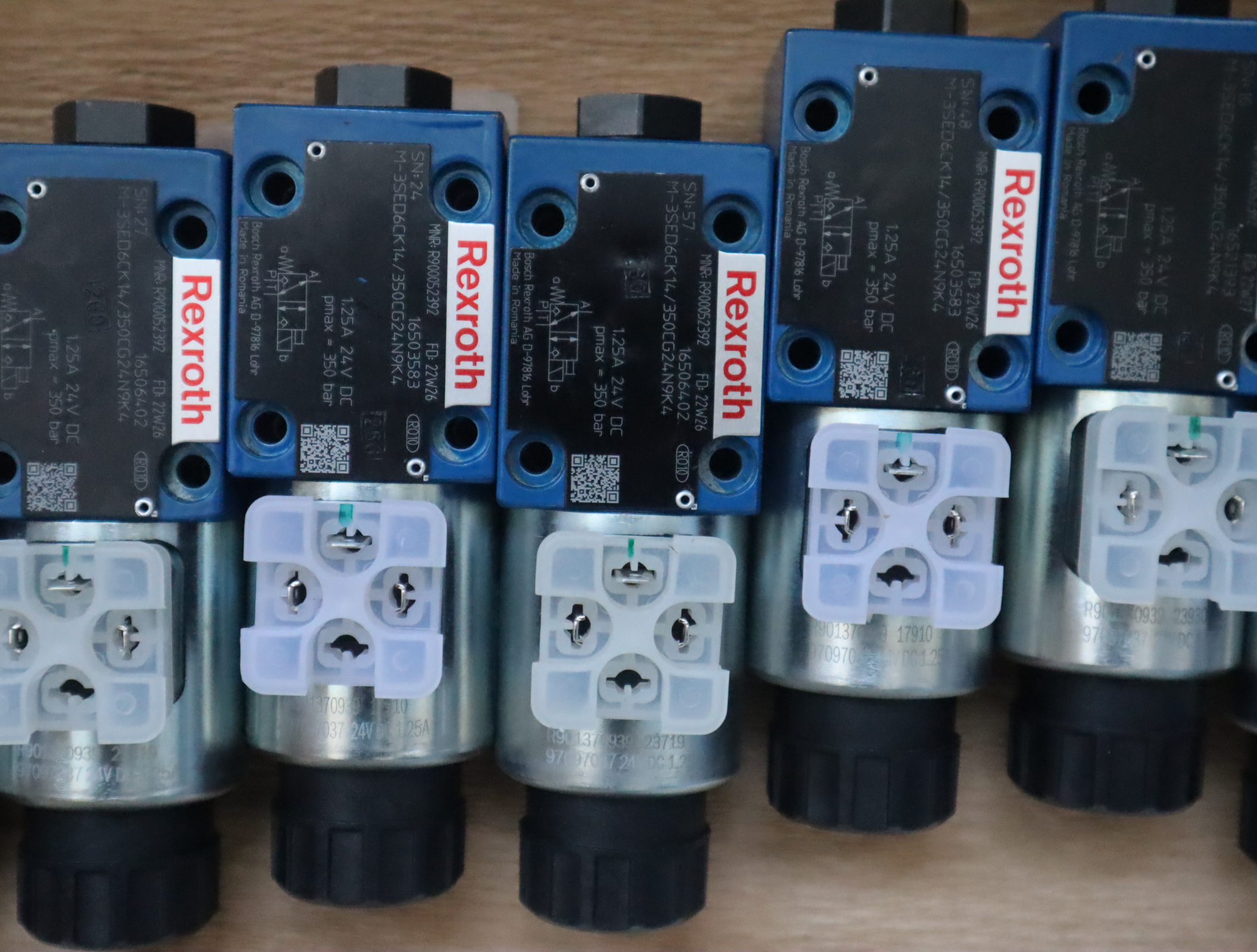 M-3SED6CK1X/350CG24N9K4 R900052392 德国力士乐REXROTH电磁球阀