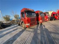 2017年单驱矮顶重汽豪瀚,310马力德国曼发动机,重汽手动挡变速箱