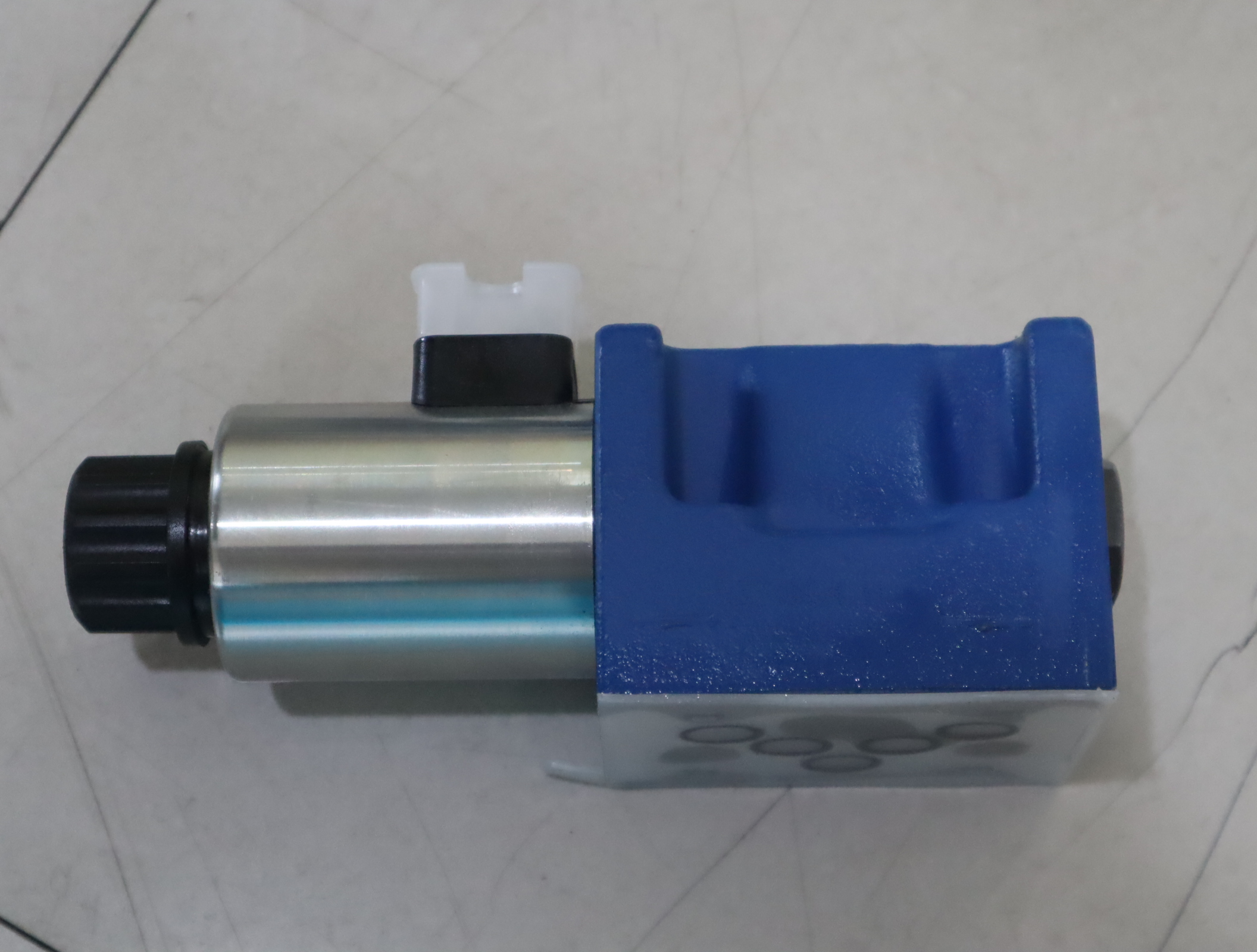 4WE10EA52/HG24N9K4/M R901391198 德国力士乐REXROTH电磁阀