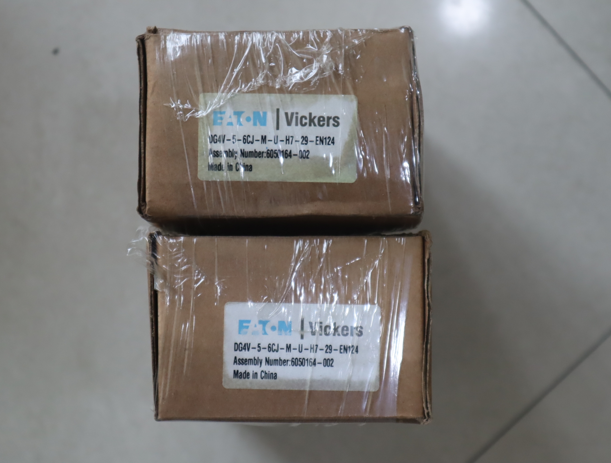 DG4V-5-6CJ-M-U-H7-29-EN124 6050164-002 威格士VICKERS电磁阀