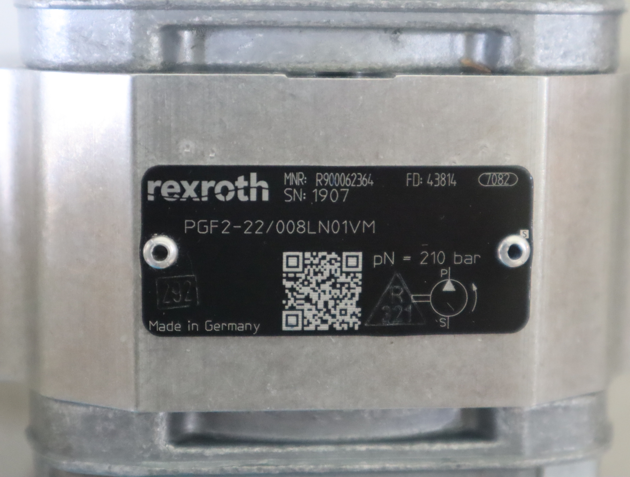 PGF2-2X/008LN01VM R900062364 德国力士乐REXROTH齿轮泵