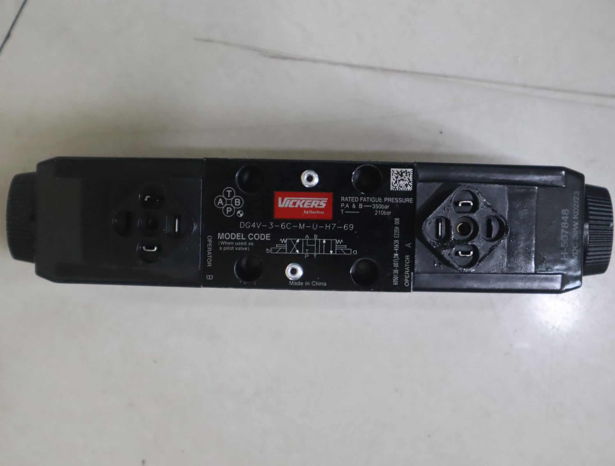 DG4V-3-6C-M-U-H7-69 6050138-001 美国威格士VICKERS电磁阀