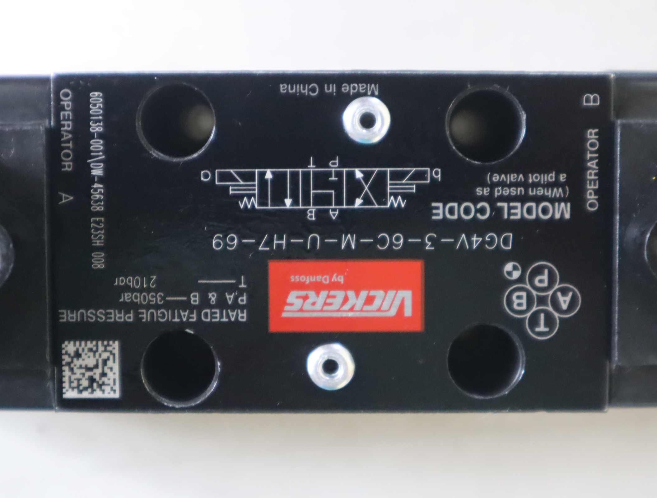 DG4V-3-6C-M-U-H7-69 6050138-001 美国威格士VICKERS电磁阀