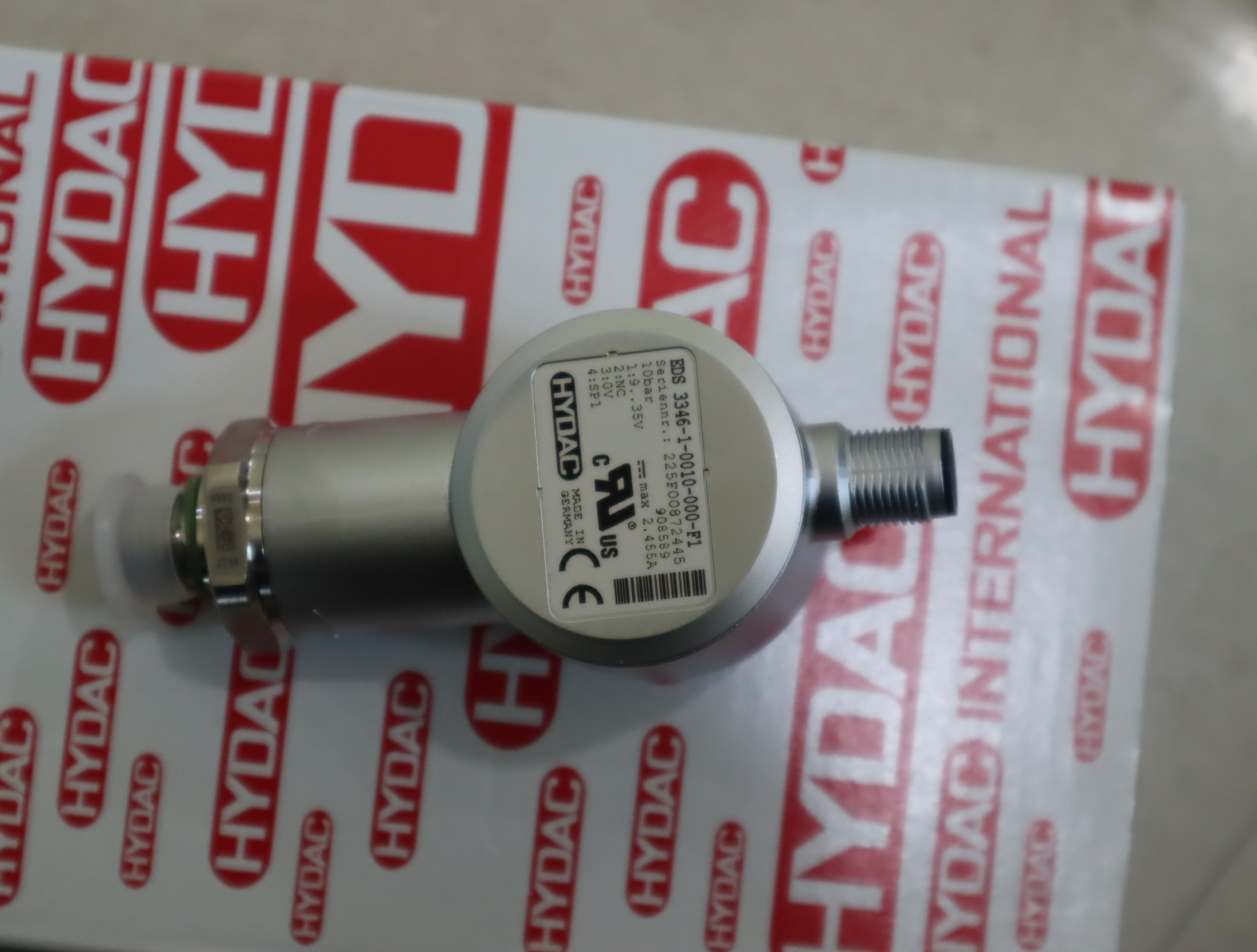 EDS3346-1-0010-000-F1 908589 德国贺德克HYDAC 压力温度传感器