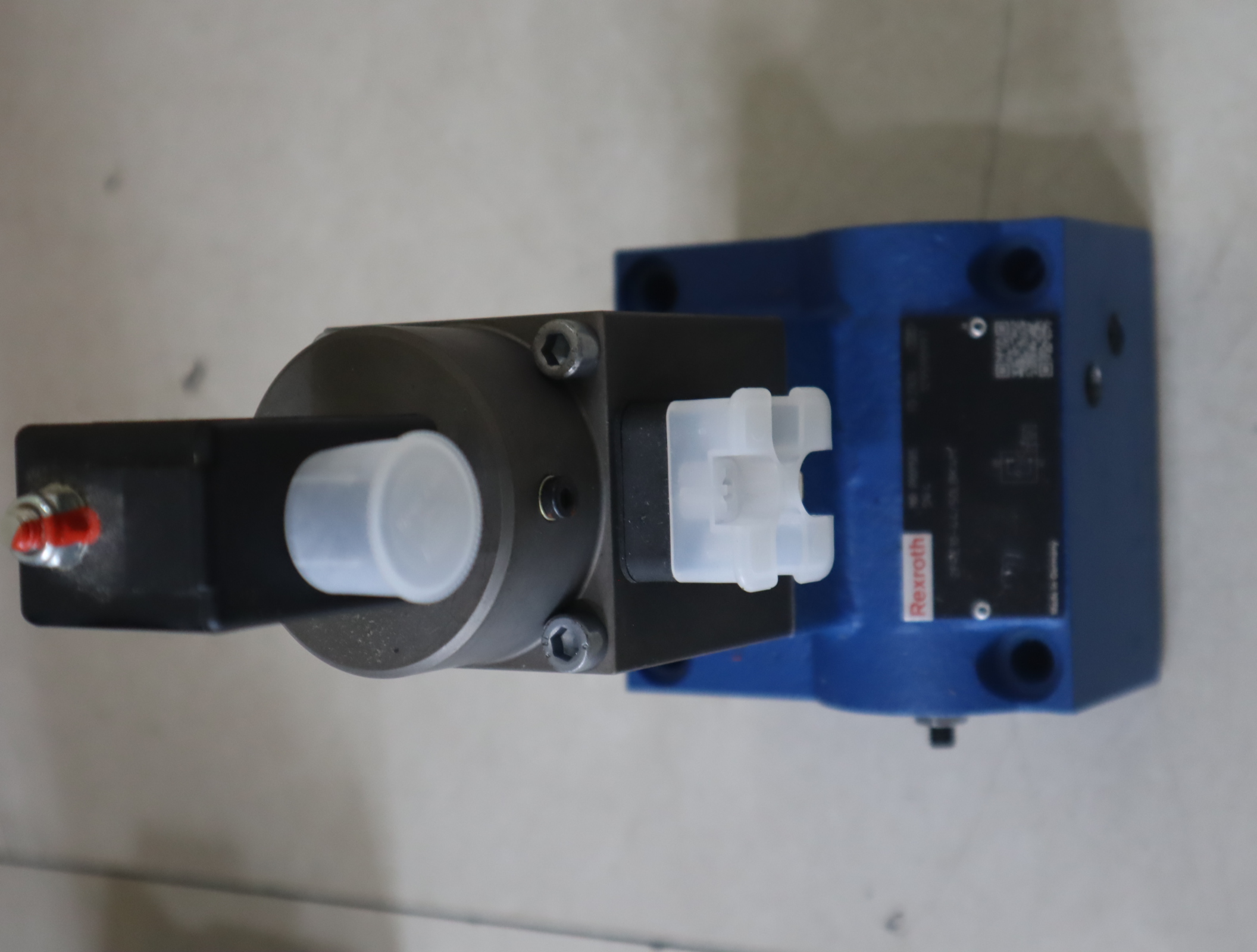 2FRE10-44/50LBK4M R900915815 德国力士乐REXROTH比例流量阀