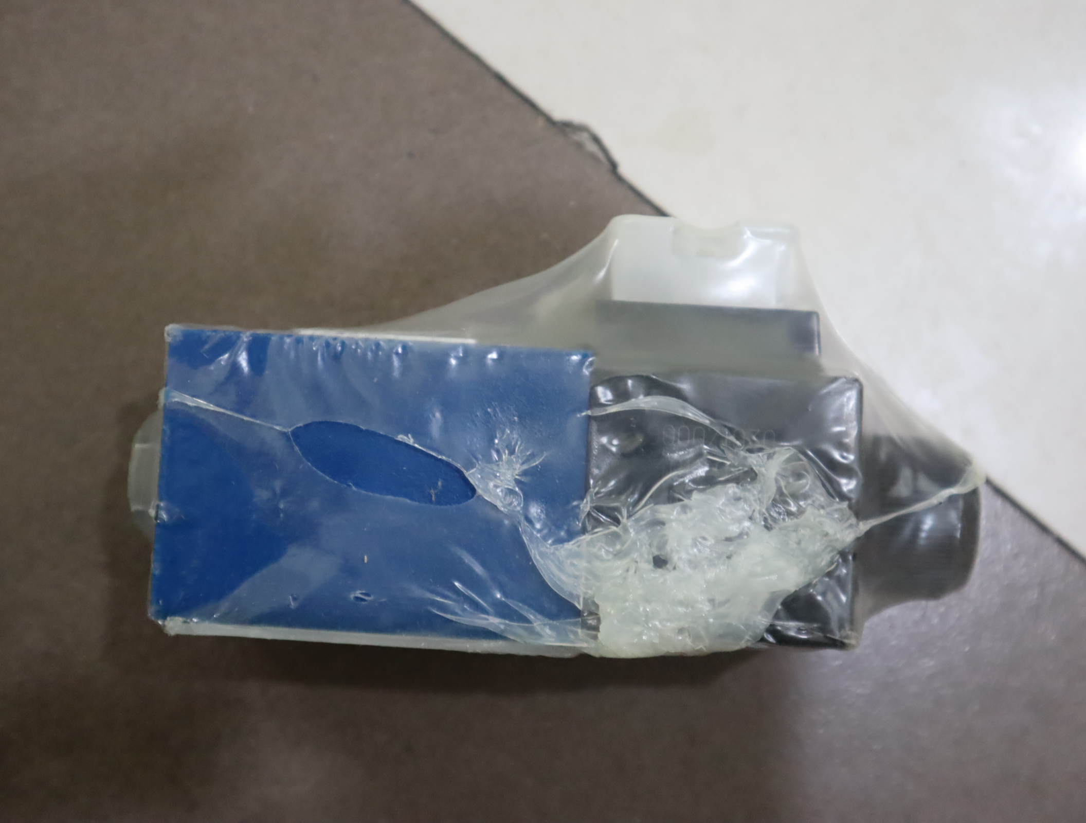 R900909559 4WE6D6X/EW230N9K4 4WE6D62/EW230N9K4 力士乐REXROTH