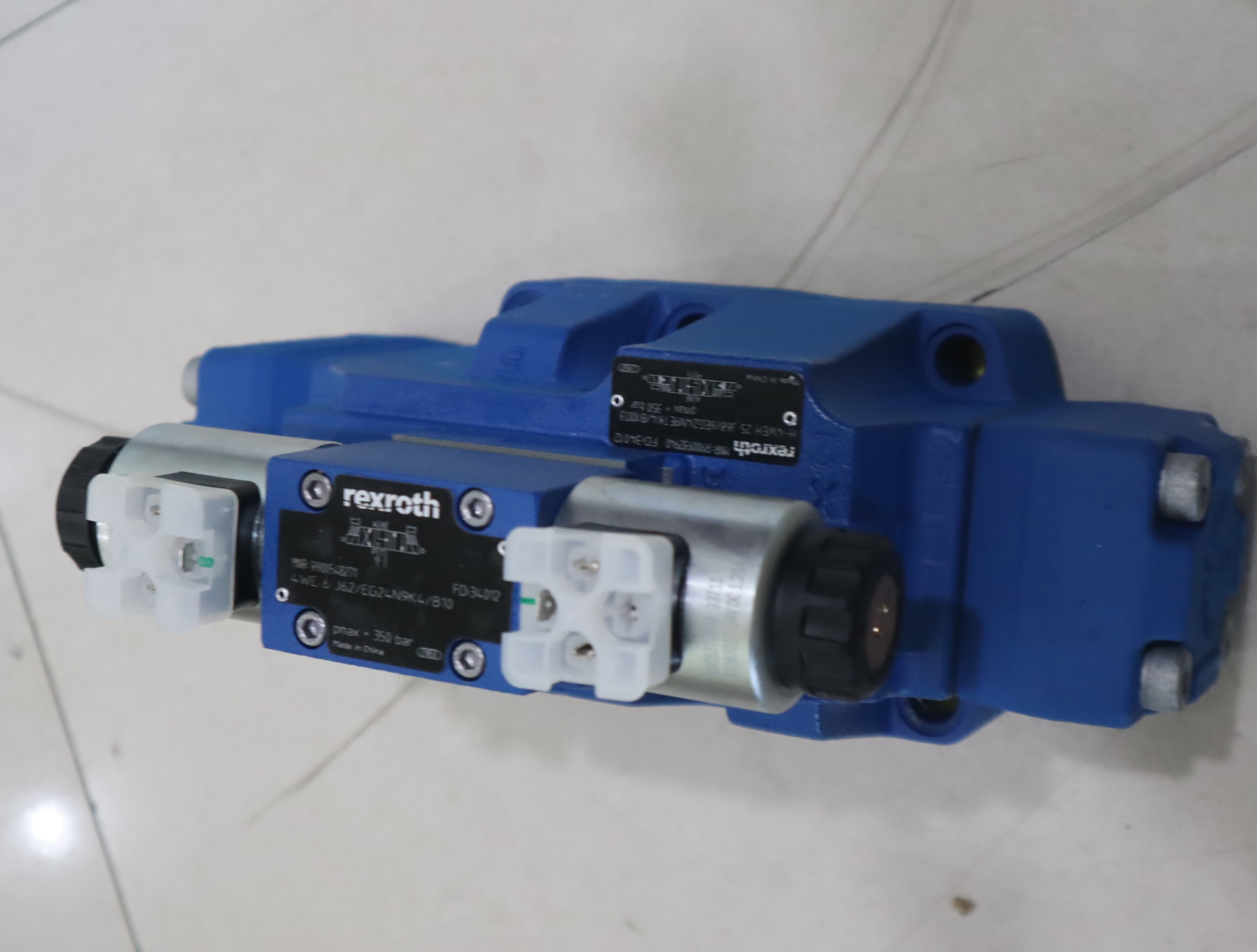 H-4WEH25J6X/6EG24N9ETK4/B10D3 R900932940 REXROTH电液阀