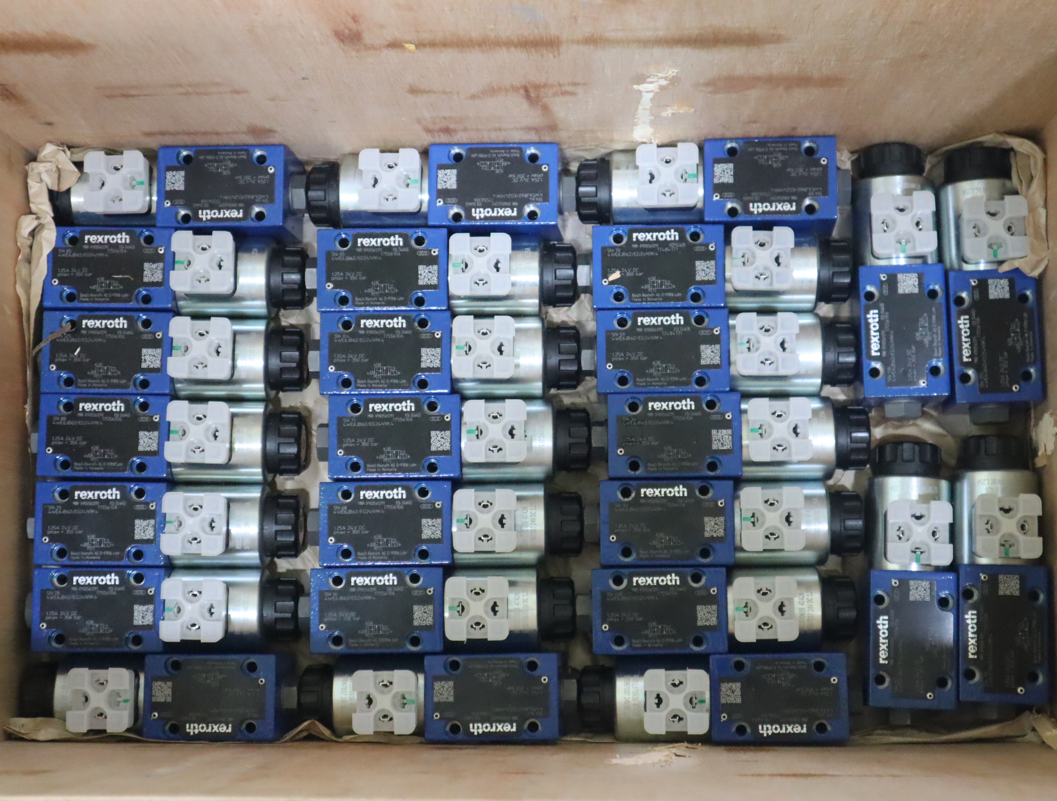 4WE6JB62/EG24N9K4 R900561291 4WE6JB6X/EG24N9K4 REXROTH阀