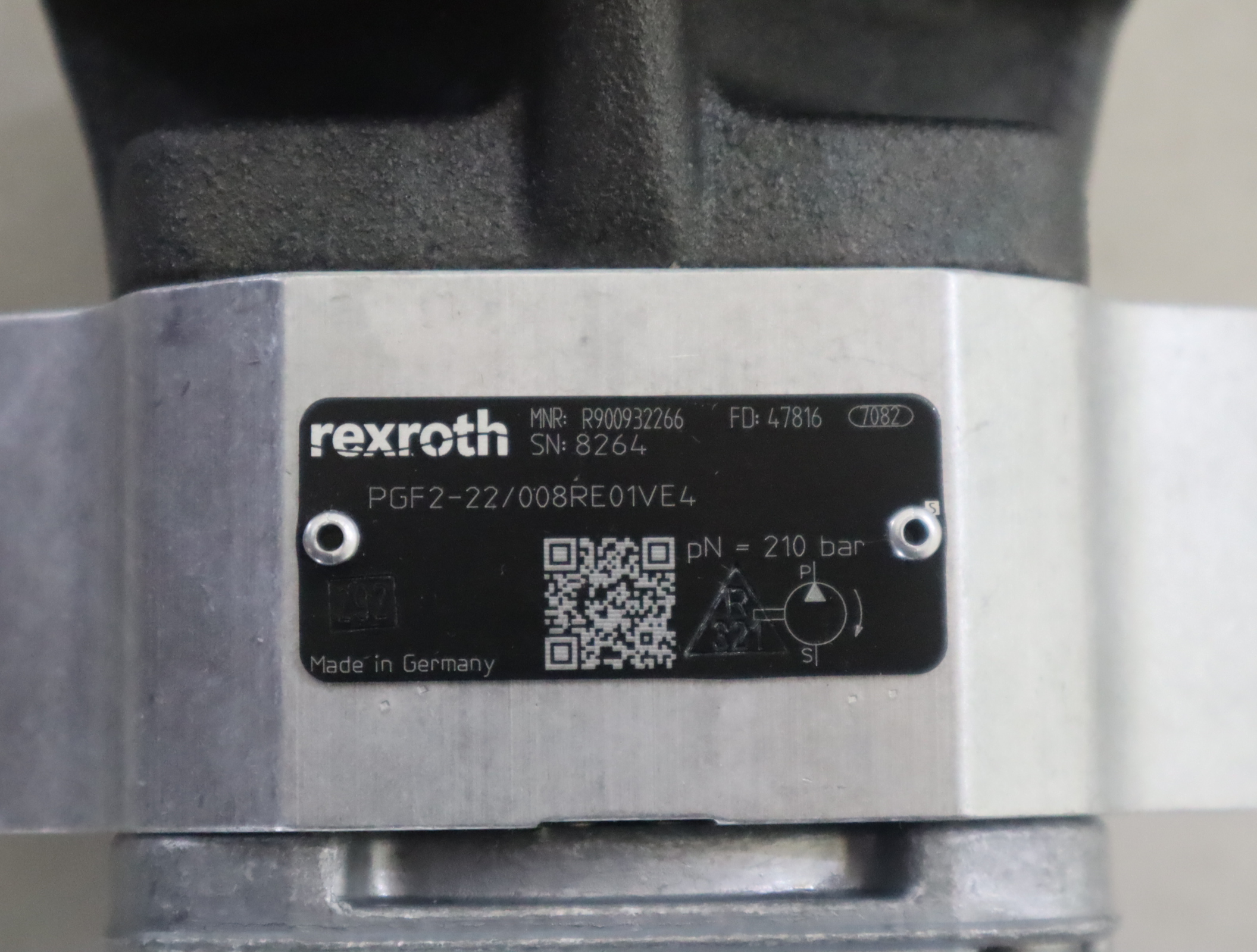 PGF2-22/008RE01VE4 R900932266 德国力士乐REXROTH齿轮泵