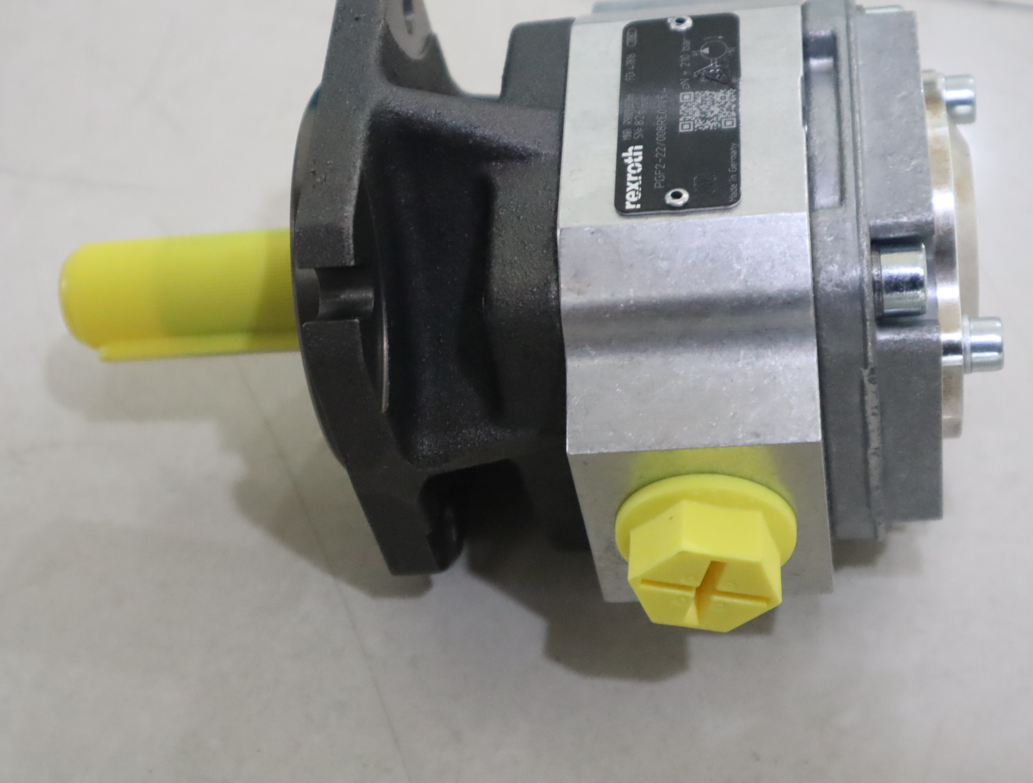 PGF2-22/008RE01VE4 R900932266 德国力士乐REXROTH齿轮泵