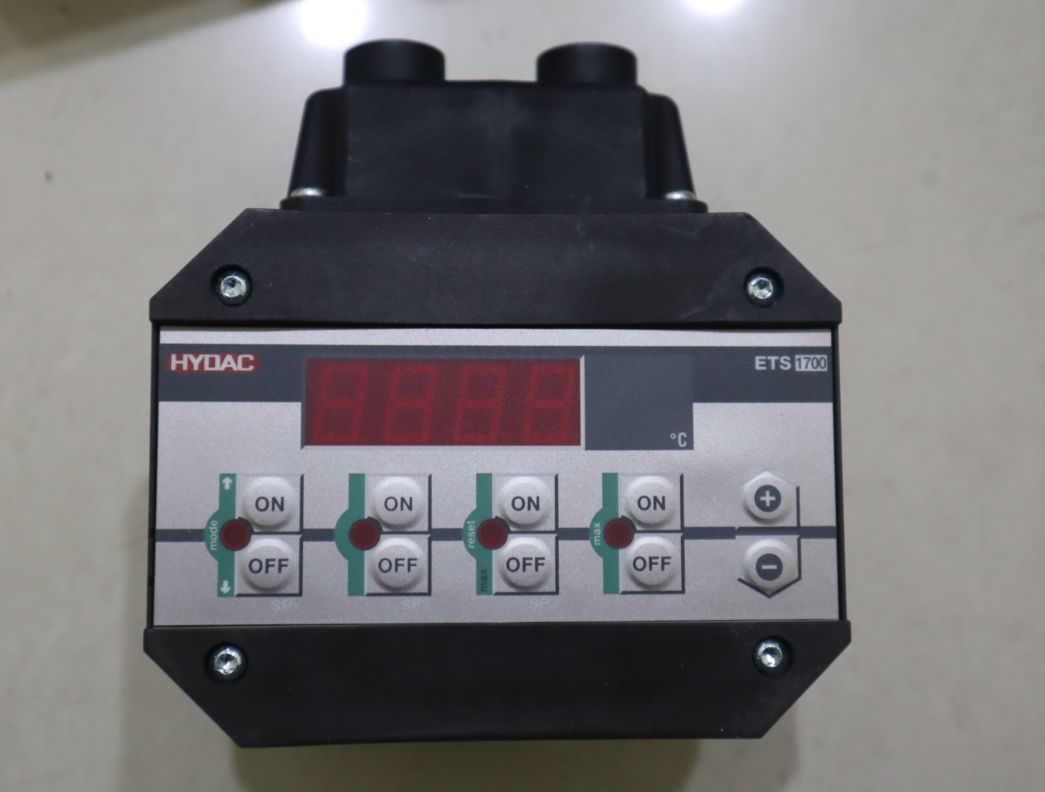 ETS906628  德国贺德克HYDAC 压力温度传感器