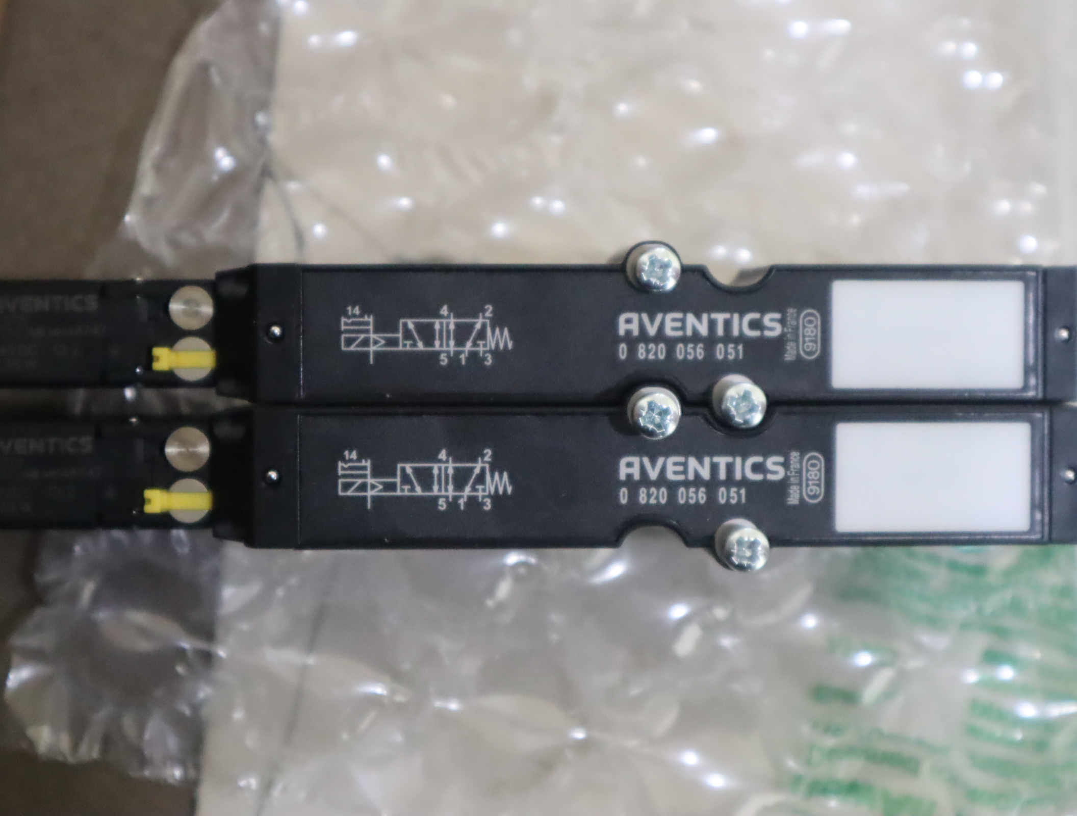 0820056051 R422004022 R422003967 德国安沃驰AVENTICS气动阀
