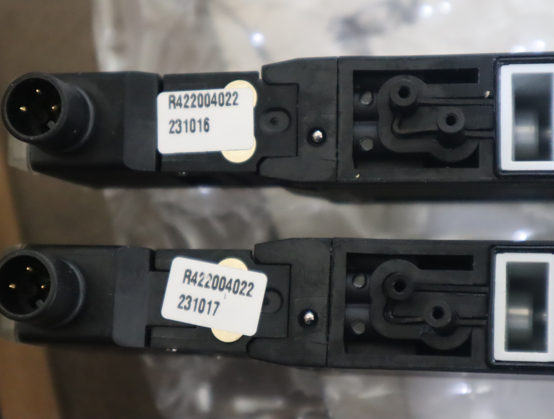 0820056051 R422004022 R422003967 德国安沃驰AVENTICS气动阀