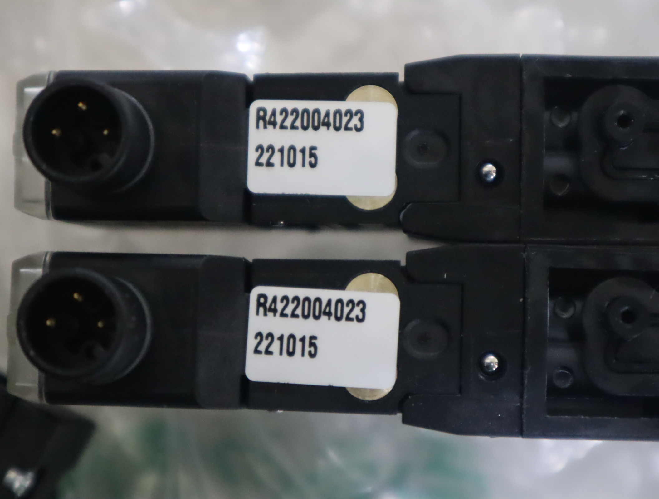 0820056101 R422004023 R422003967 德国安沃驰AVENTICS气动阀