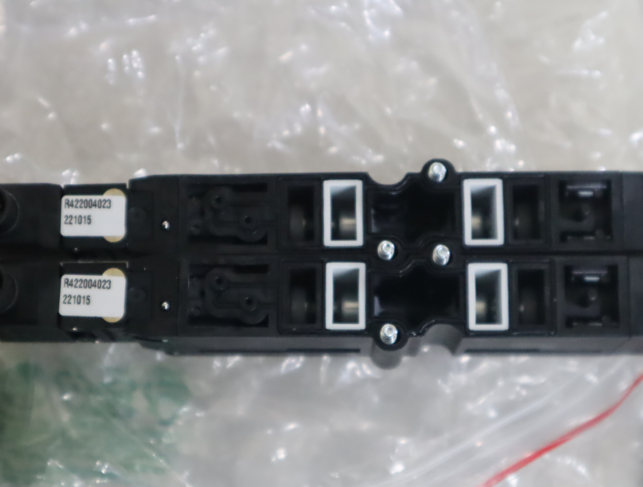 0820056101 R422004023 R422003967 德国安沃驰AVENTICS气动阀