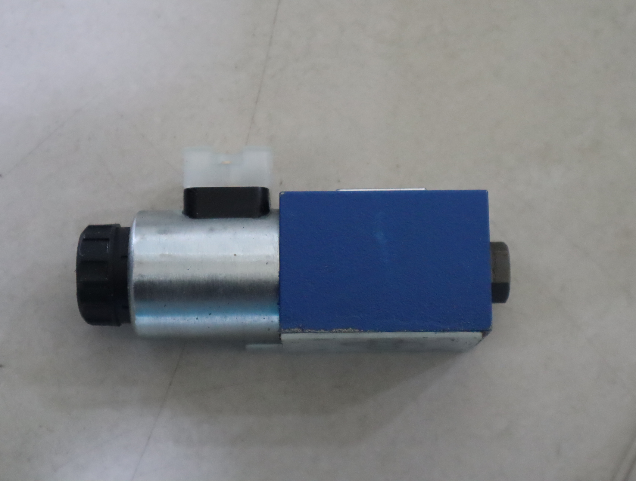 4WE6D6X/EG24N9K4/B10 R900915069 德国力士乐REXROTH电磁阀印度产